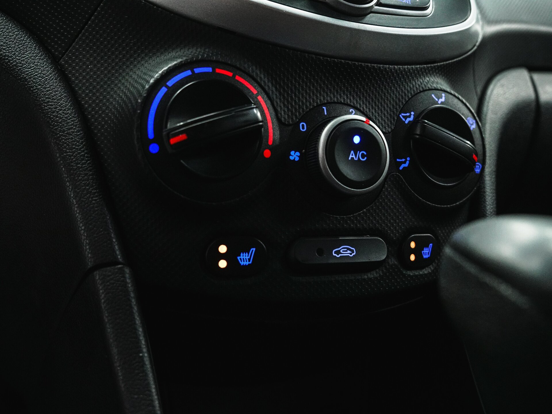 Hyundai Solaris 2012 22