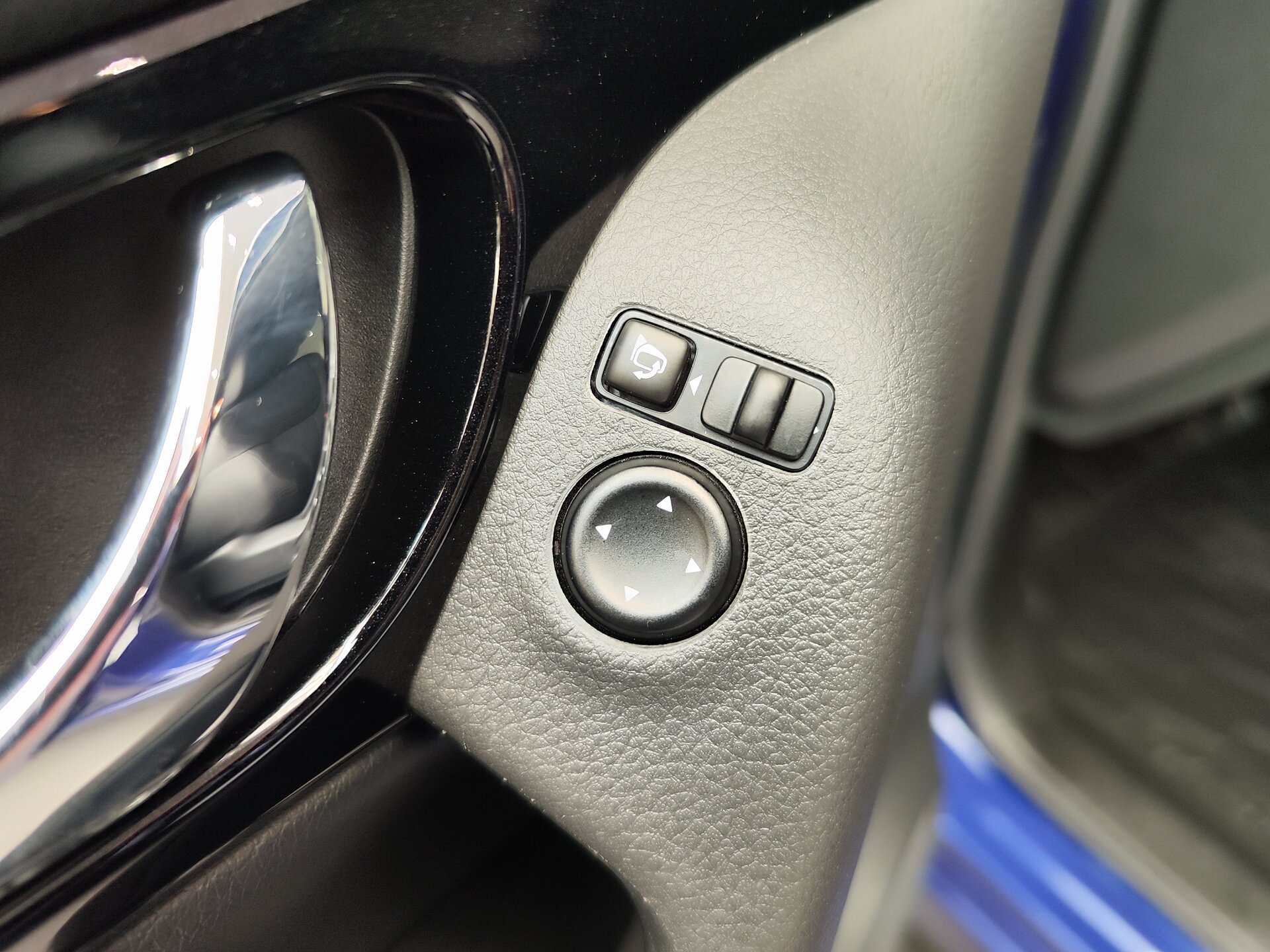 Автомобиль Nissan Qashqai 2.0 CVT (144 л.с.) 4WD - 17