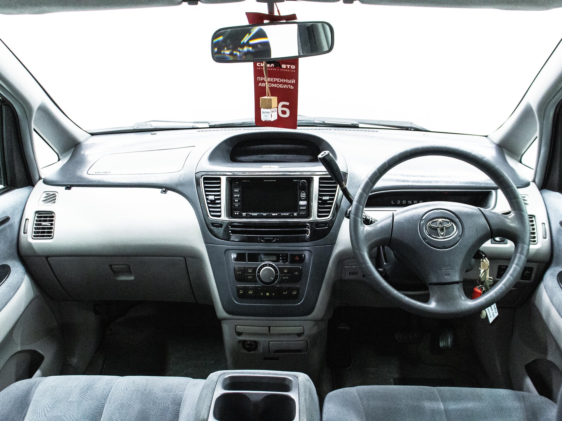 Toyota Nadia 2001 13