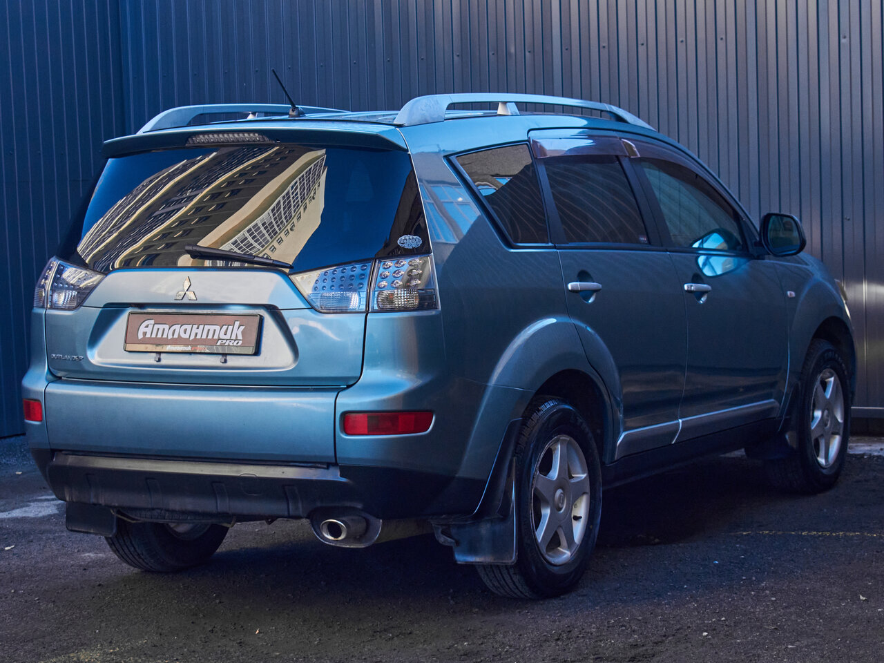 Купить Mitsubishi Outlander 2.4 CVT (170 л.с.) 4WD, 2005 в Екатеренбурге