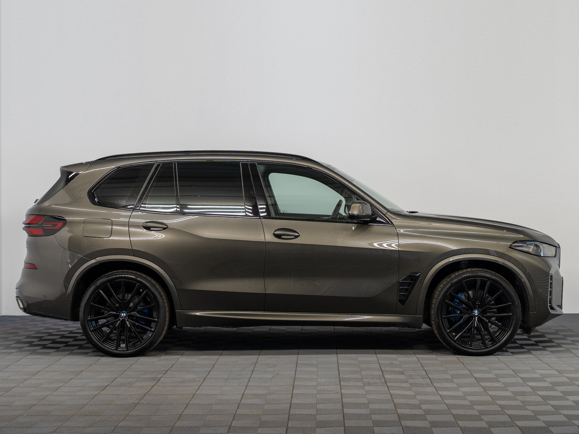 Автомобиль BMW X5 40i 3.0 AT (381 л.с.) 4WD - 4
