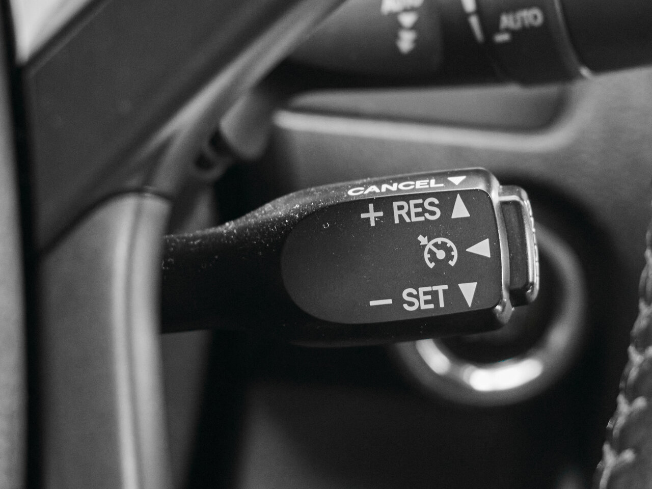 Купить Toyota Camry 2.5 AT (181 л.с.), 2016 в Екатеренбурге