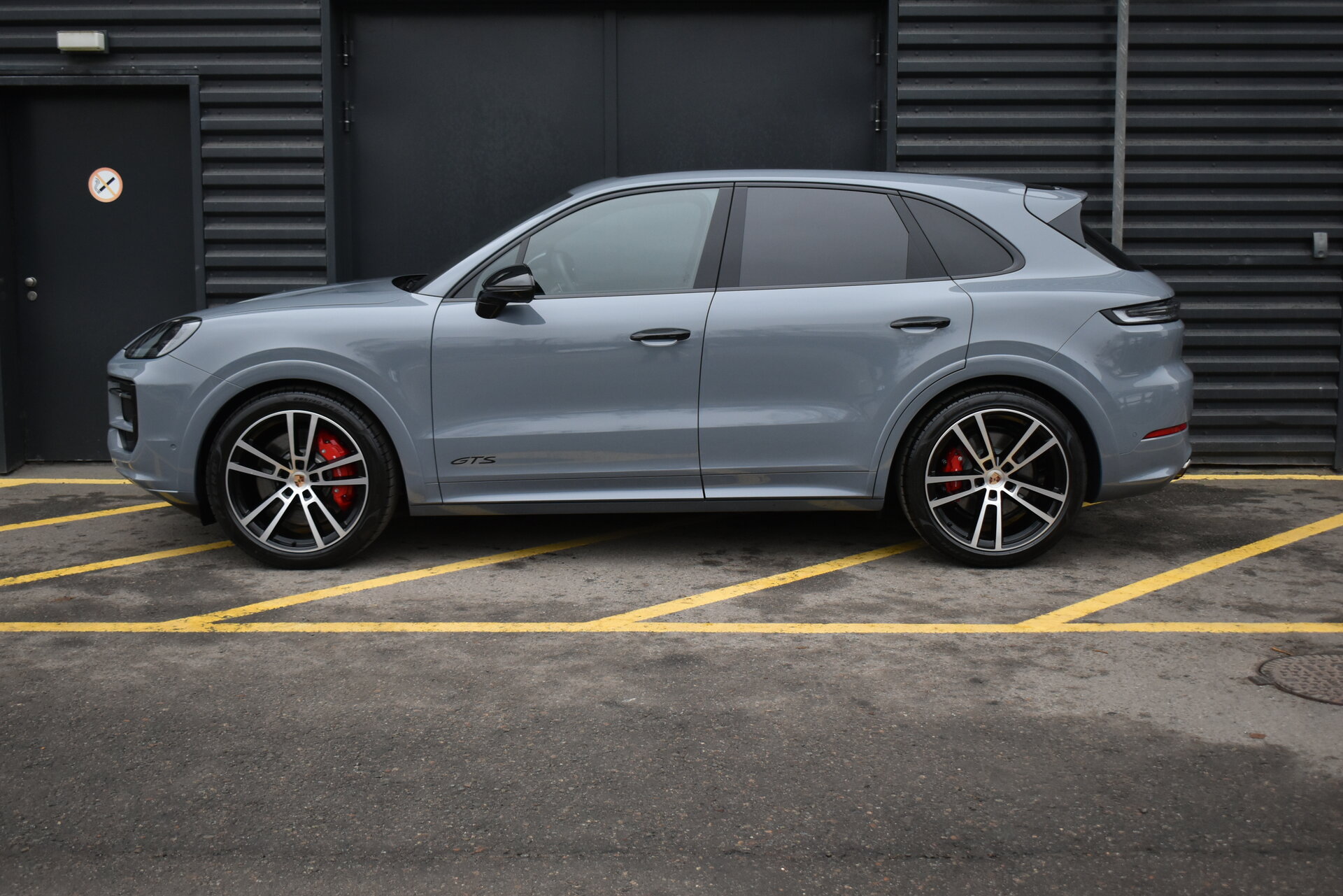 73437515 GTS 4.0 AT (500 л.с.) 4WD №5