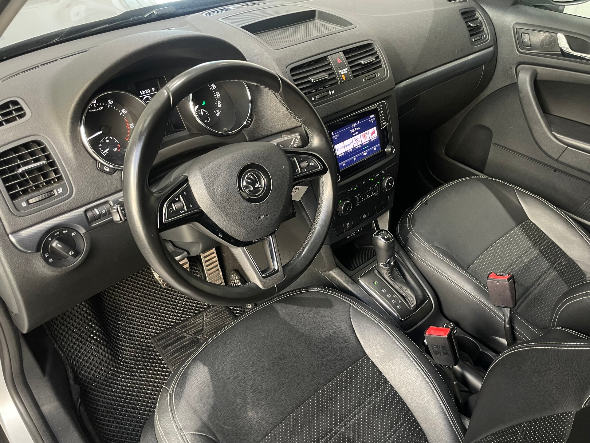 Автомобиль Skoda Yeti 1.8 AMT (152 л.с.) 4WD - 7