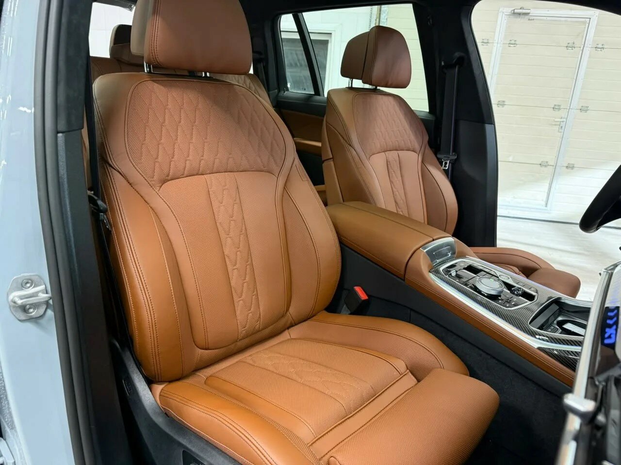 Автомобиль BMW X7 40i 3.0 AT (381 л.с.) 4WD - 7