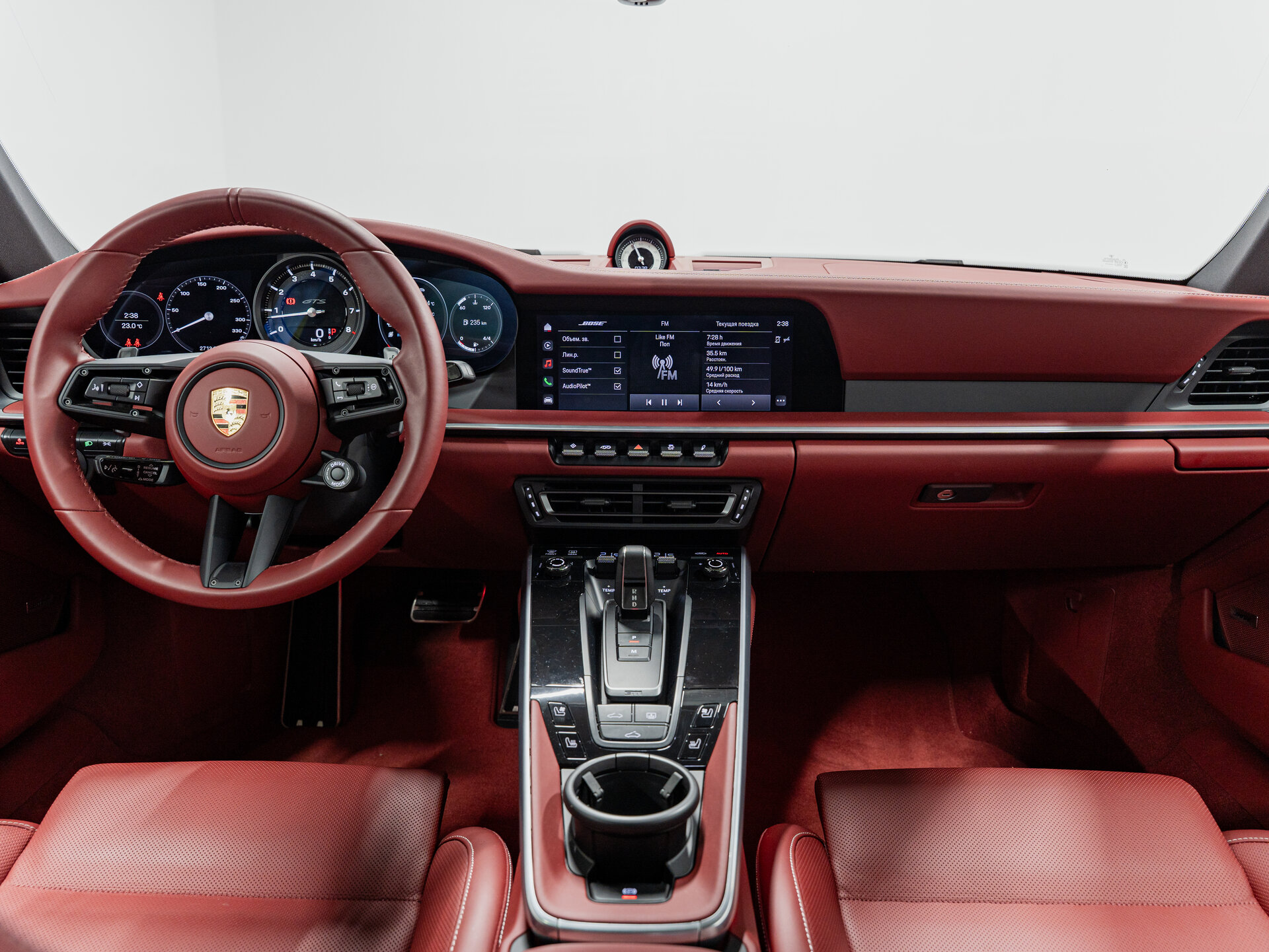 Автомобиль Porsche 911 Carrera 4 GTS 3.0 AMT (480 л.с.) 4WD - 16