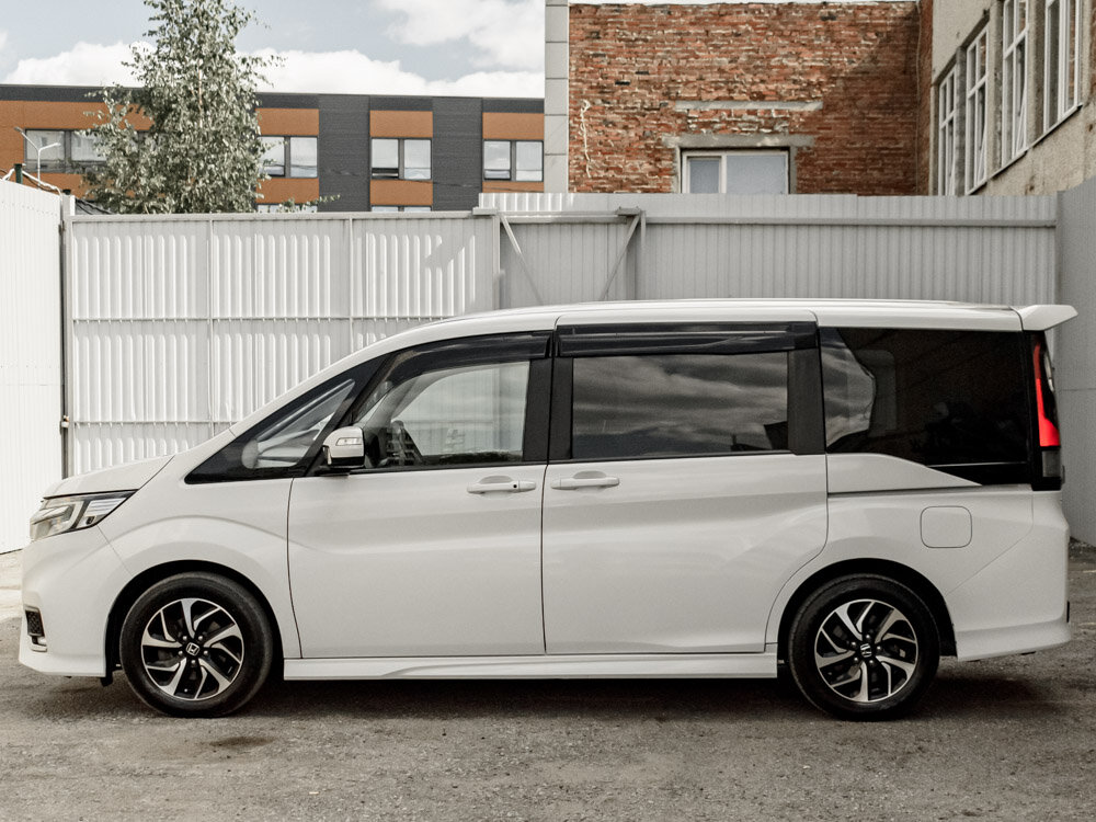 Купить Honda Stepwgn Spada 1.5 CVT (150 л.с.), 2019 в Екатеренбурге