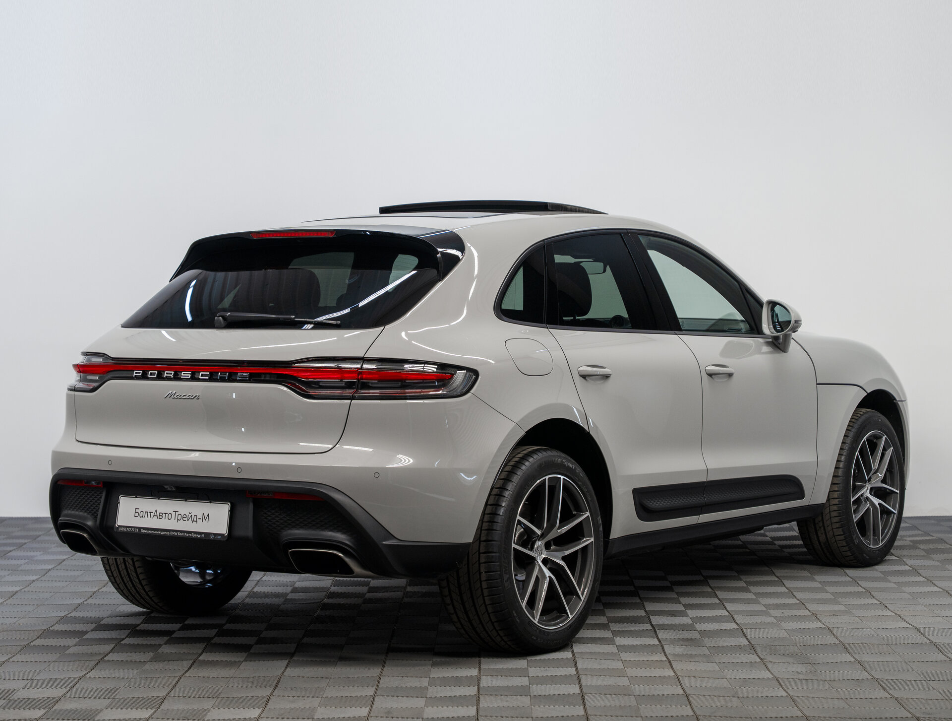 Автомобиль Porsche Macan 2.0 AMT (265 л.с.) 4WD - 5