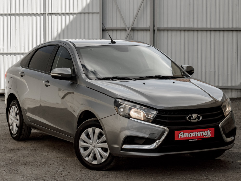 Купить Lada (ВАЗ) Vesta 1.6 MT (106 л.с.), 2016 в Екатеренбурге