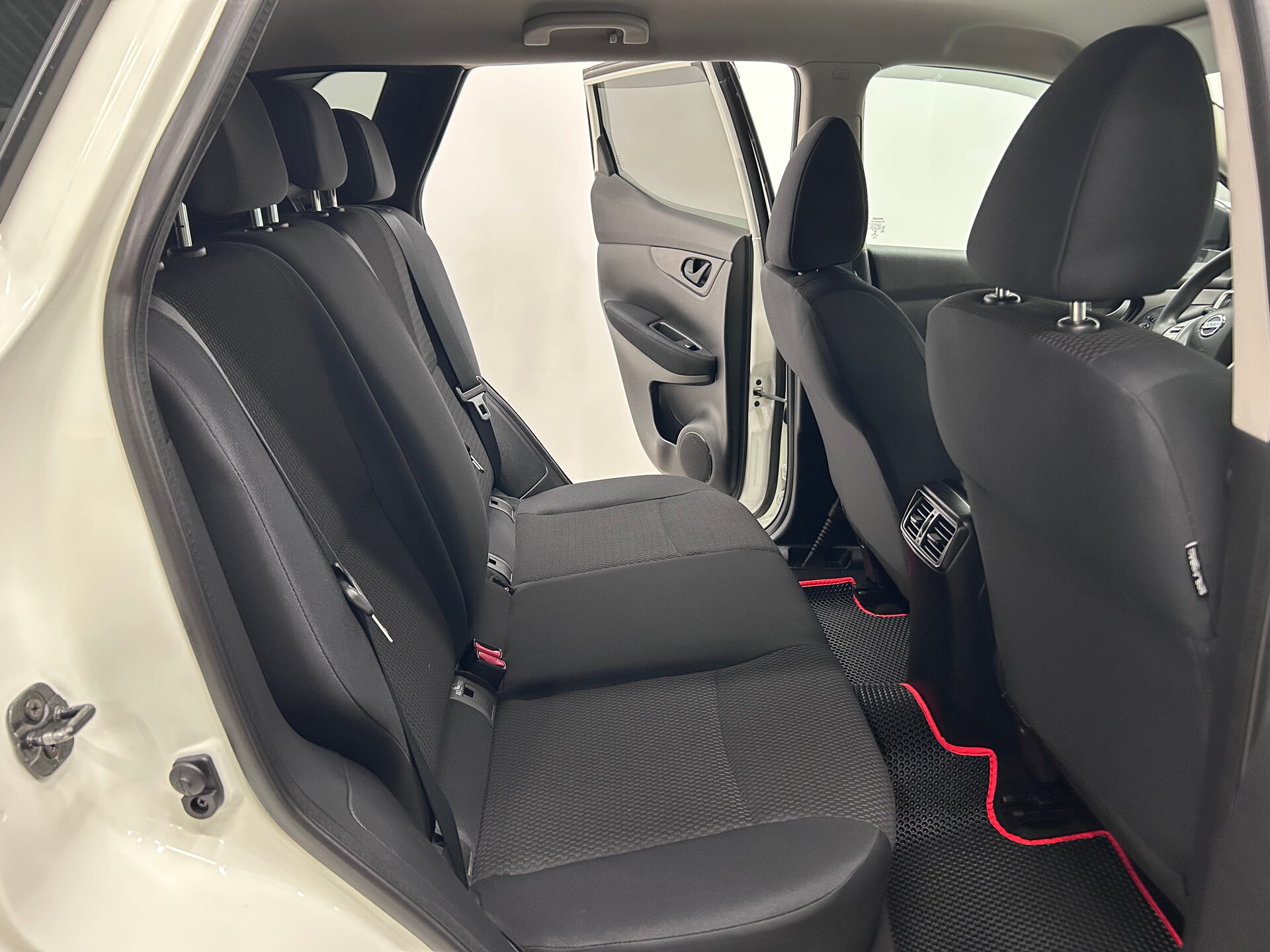 Nissan Qashqai 2015 11