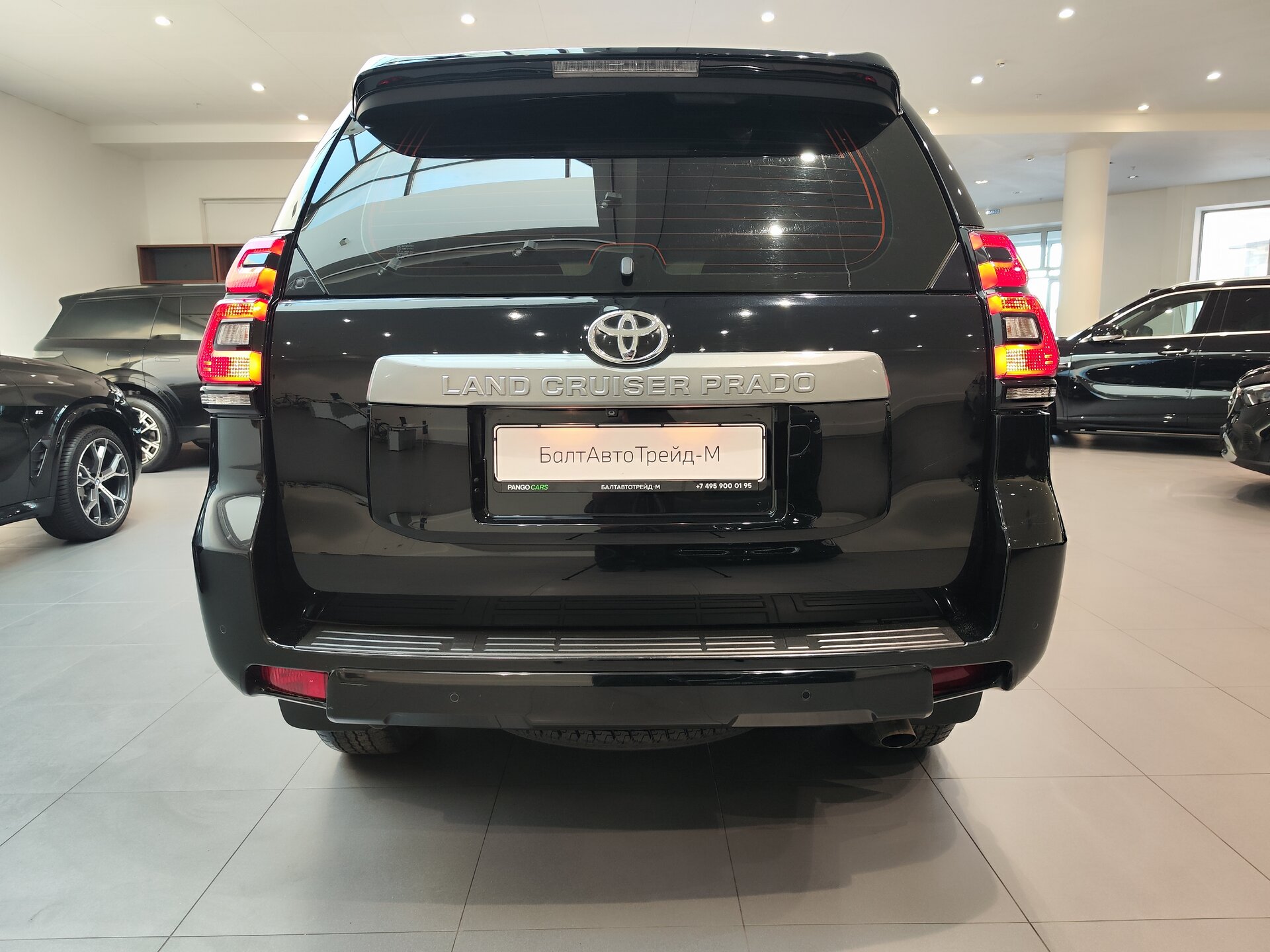 Автомобиль Toyota Land Cruiser Prado 2.8d AT (177 л.с.) 4WD - 5