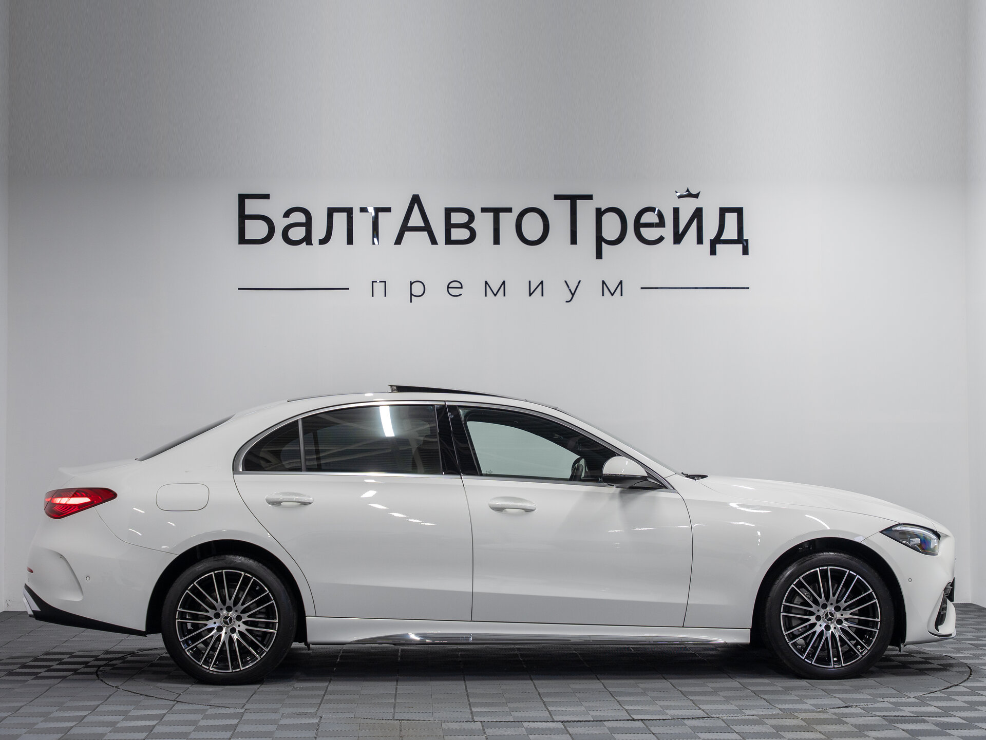 Автомобиль Mercedes-Benz C-Класс 260 L 1.5 AT (204 л.с.) - 6