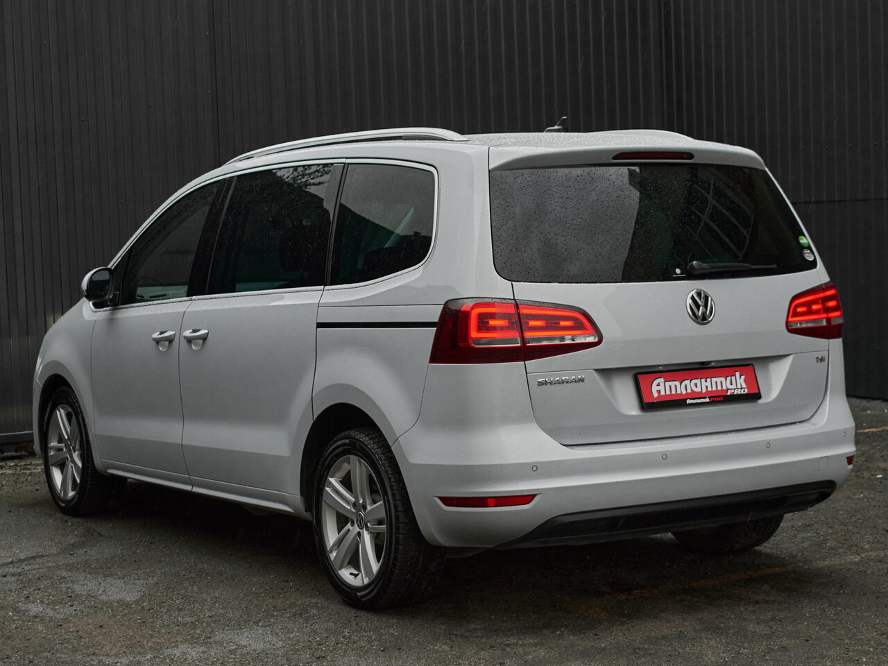 Купить Volkswagen Sharan 1.4 AMT (150 л.с.), 2017 в Екатеренбурге
