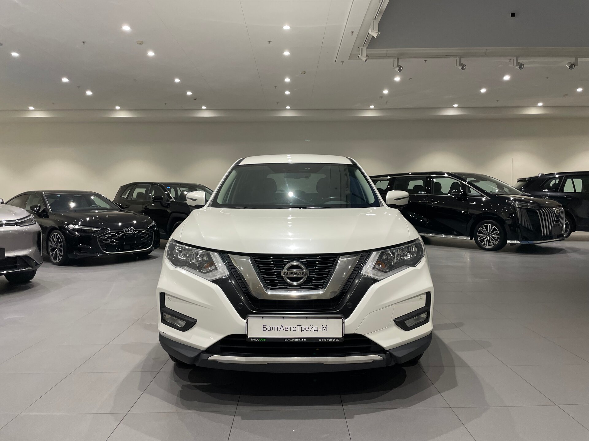 Автомобиль Nissan X-Trail 2.0 CVT (144 л.с.) - 2