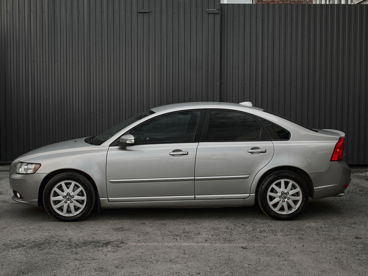 Купить Volvo S40 2.5 AT (230 л.с.) 4WD, 2007 в Екатеренбурге