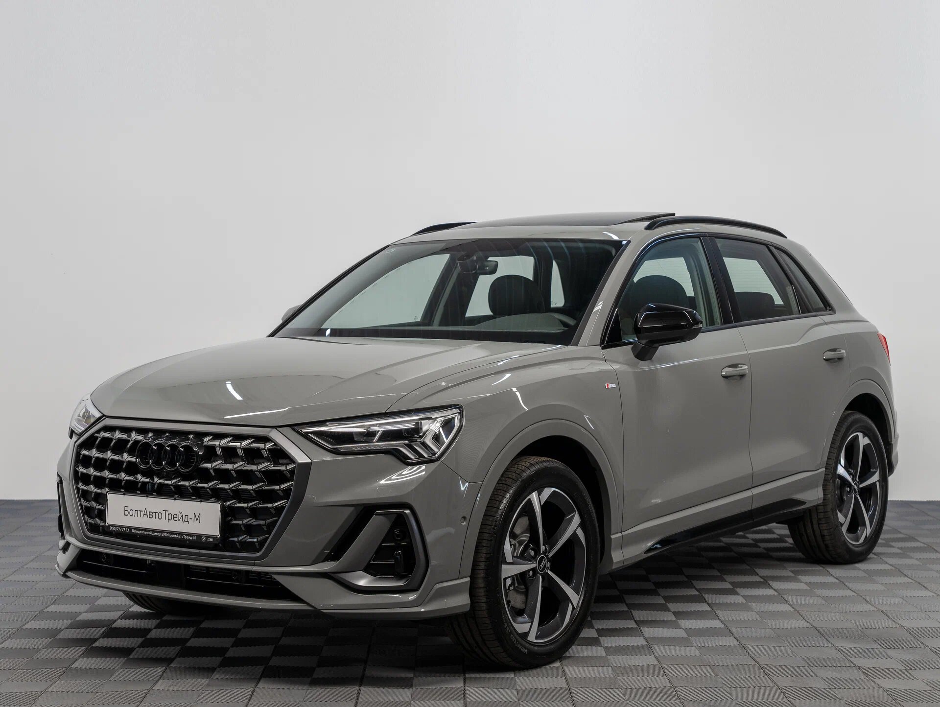 Автомобиль Audi Q3 35 TFSI 1.5 AMT (160 л.с.) - 1