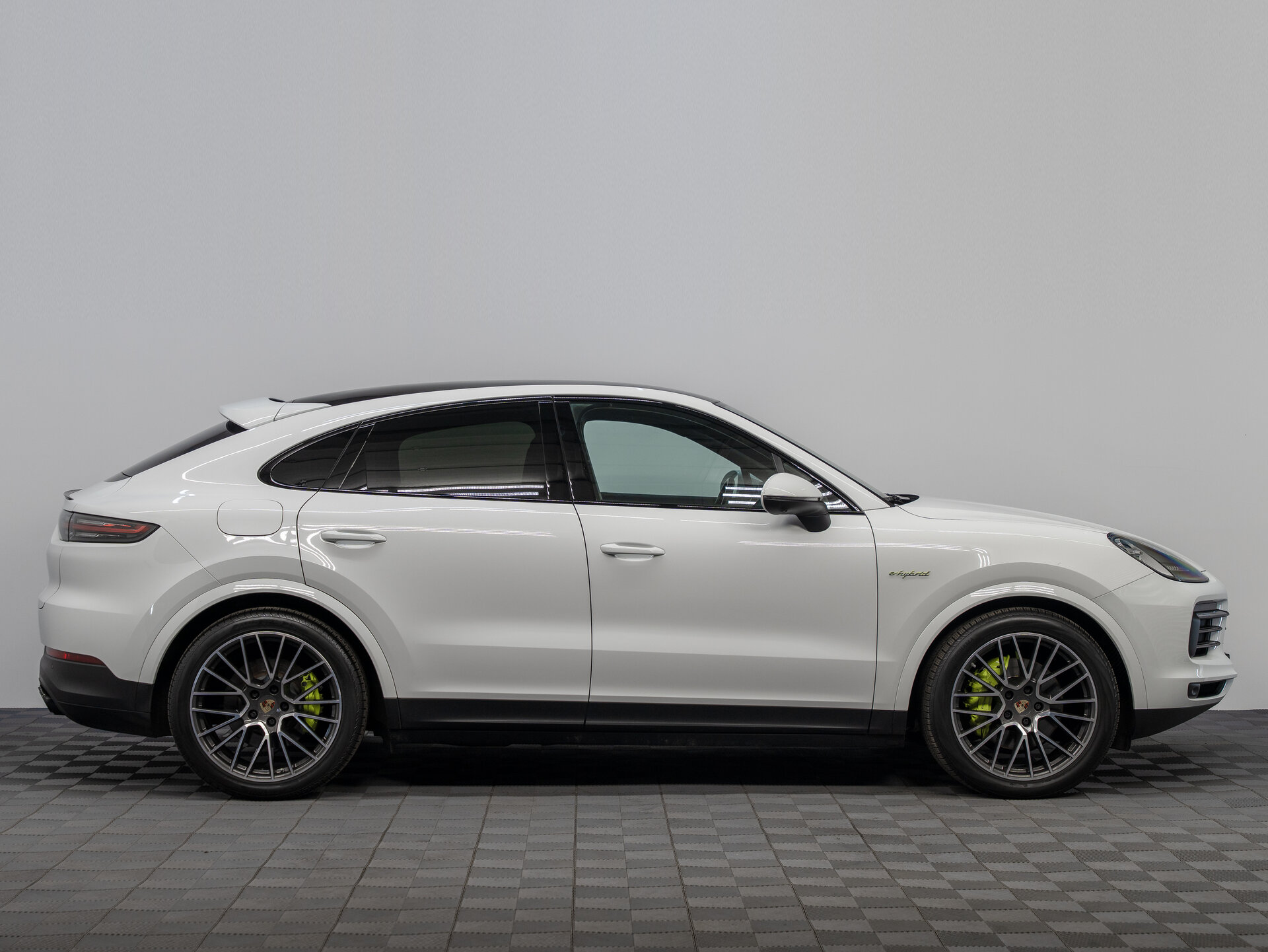 Автомобиль Porsche Cayenne E-Hybrid Coupé 3.0hyb AT (462 л.с.) 4WD - 4