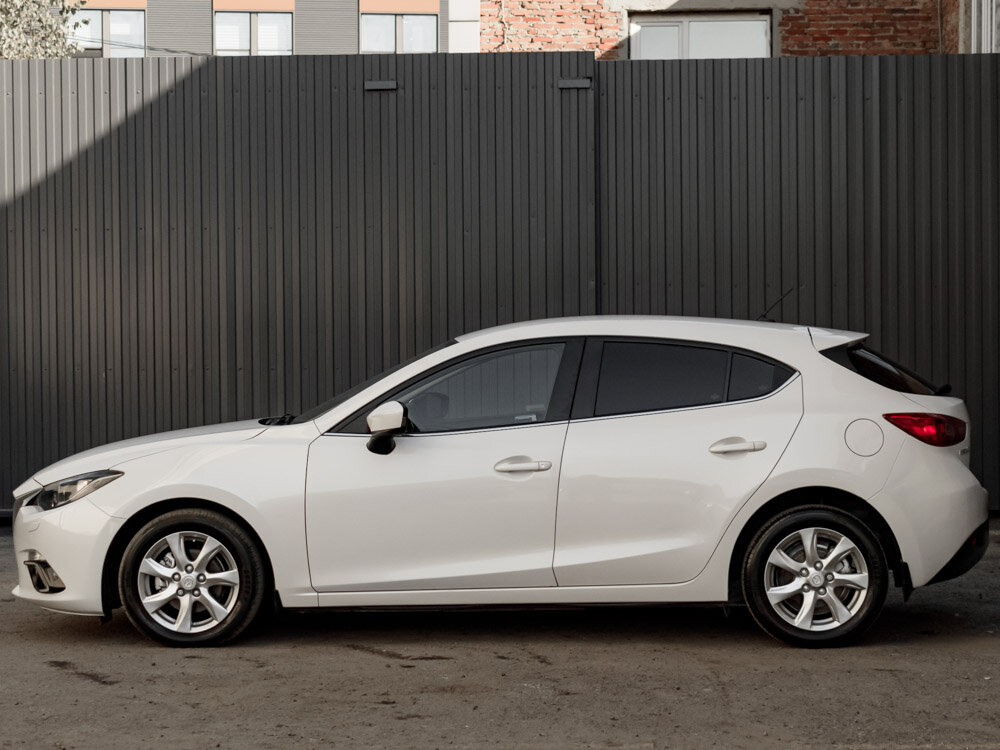 Купить Mazda 3 1.6 AT (104 л.с.), 2014 в Екатеренбурге