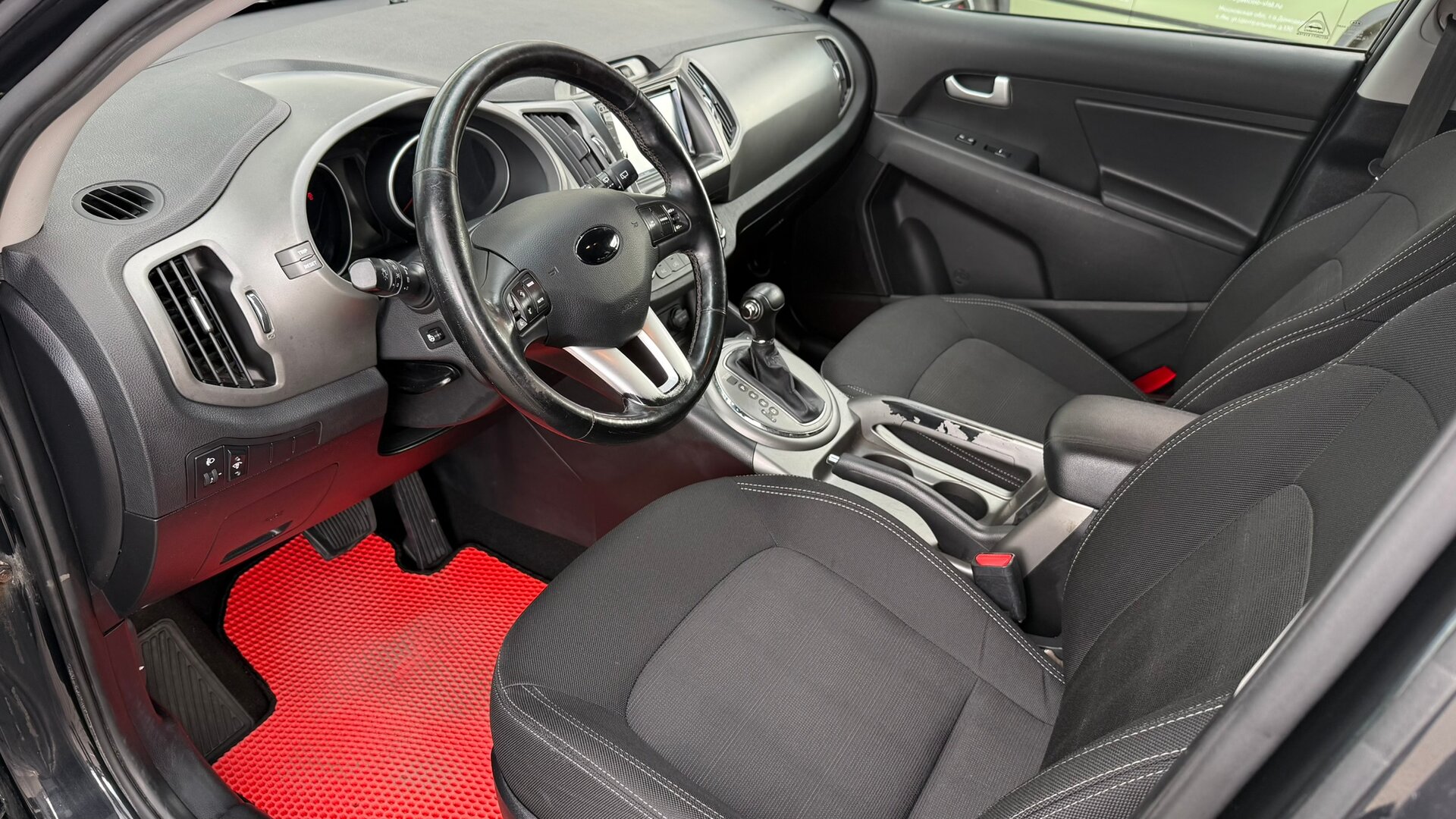 KIA Sportage, III Рестайлинг Комфорт, фото 9