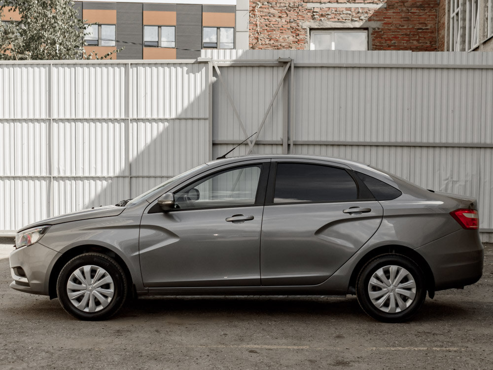 Купить Lada (ВАЗ) Vesta 1.6 MT (106 л.с.), 2016 в Екатеренбурге