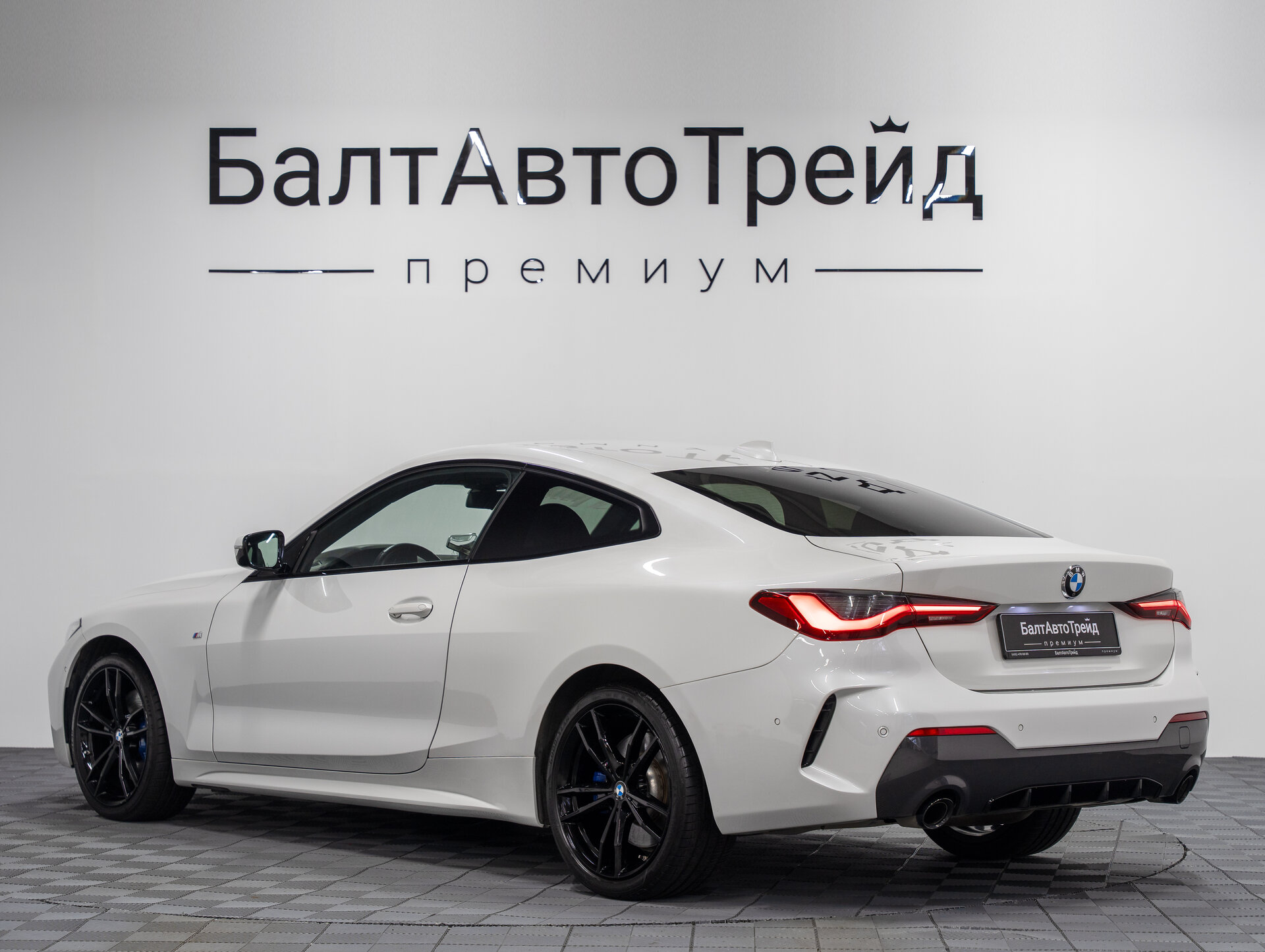 Автомобиль BMW 4 серии 420d xDrive 2.0d AT (190 л.с.) 4WD - 9
