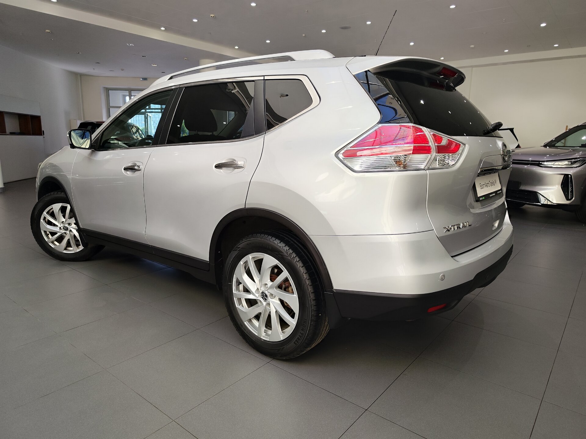 Автомобиль Nissan X-Trail 2.0 CVT (144 л.с.) 4WD - 4