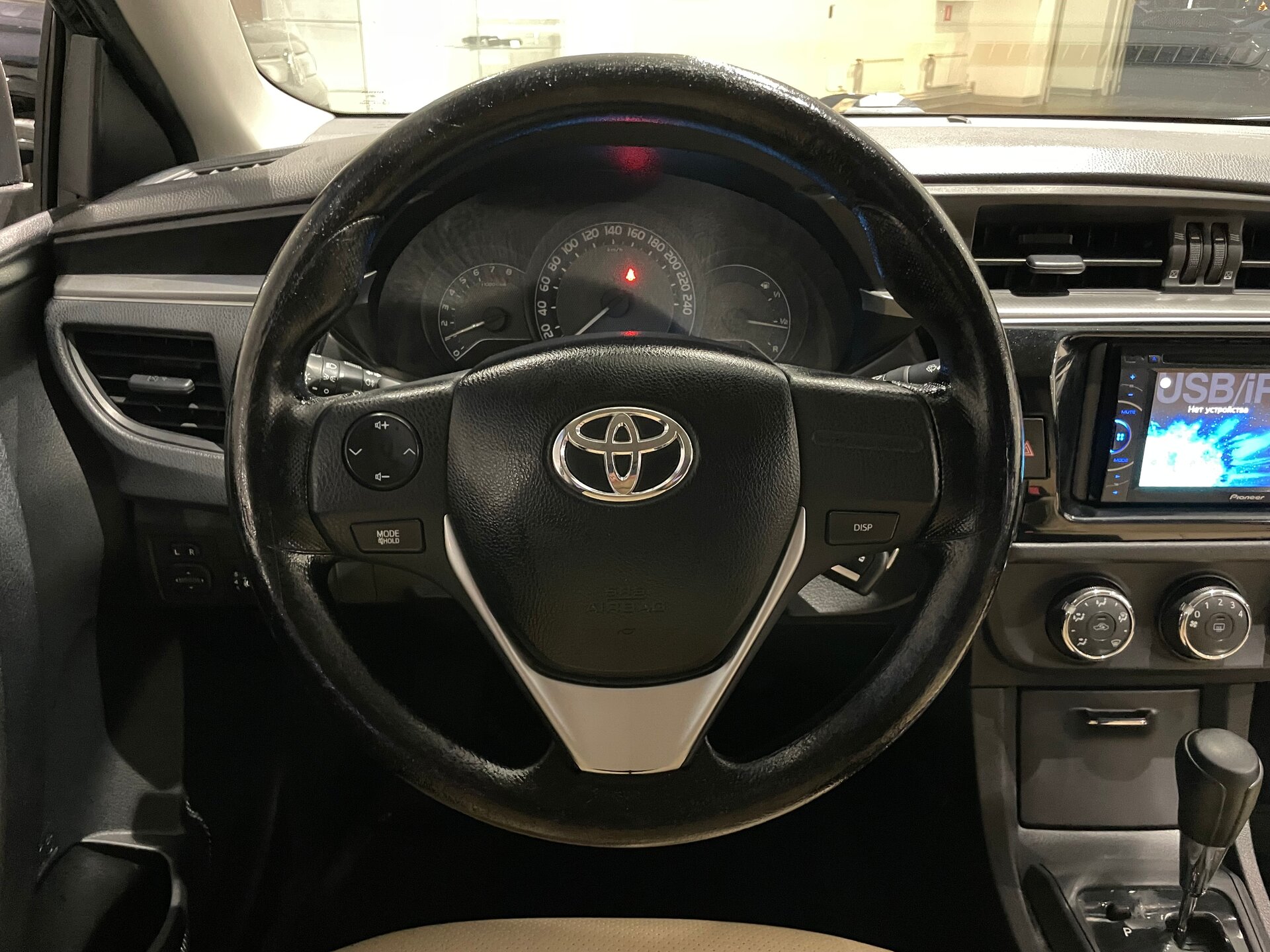 Автомобиль Toyota Corolla 1.6 CVT (122 л.с.) - 15