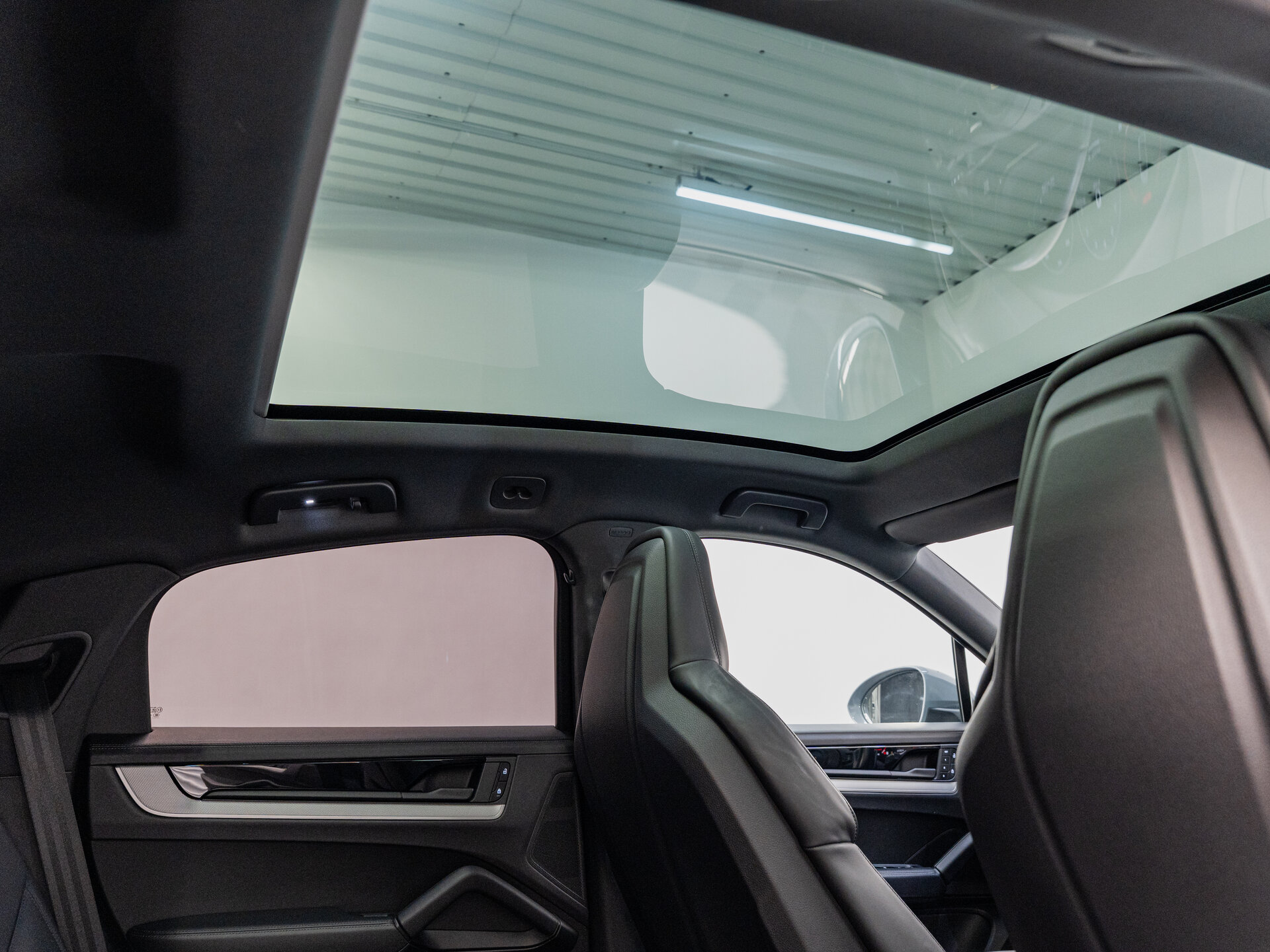 Автомобиль Porsche Cayenne S Coupé 4.0 AT (474 л.с.) 4WD - 20