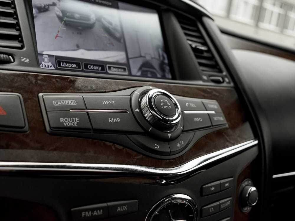Купить Infiniti QX56 5.6 AT (405 л.с.) 4WD, 2011 в Екатеренбурге