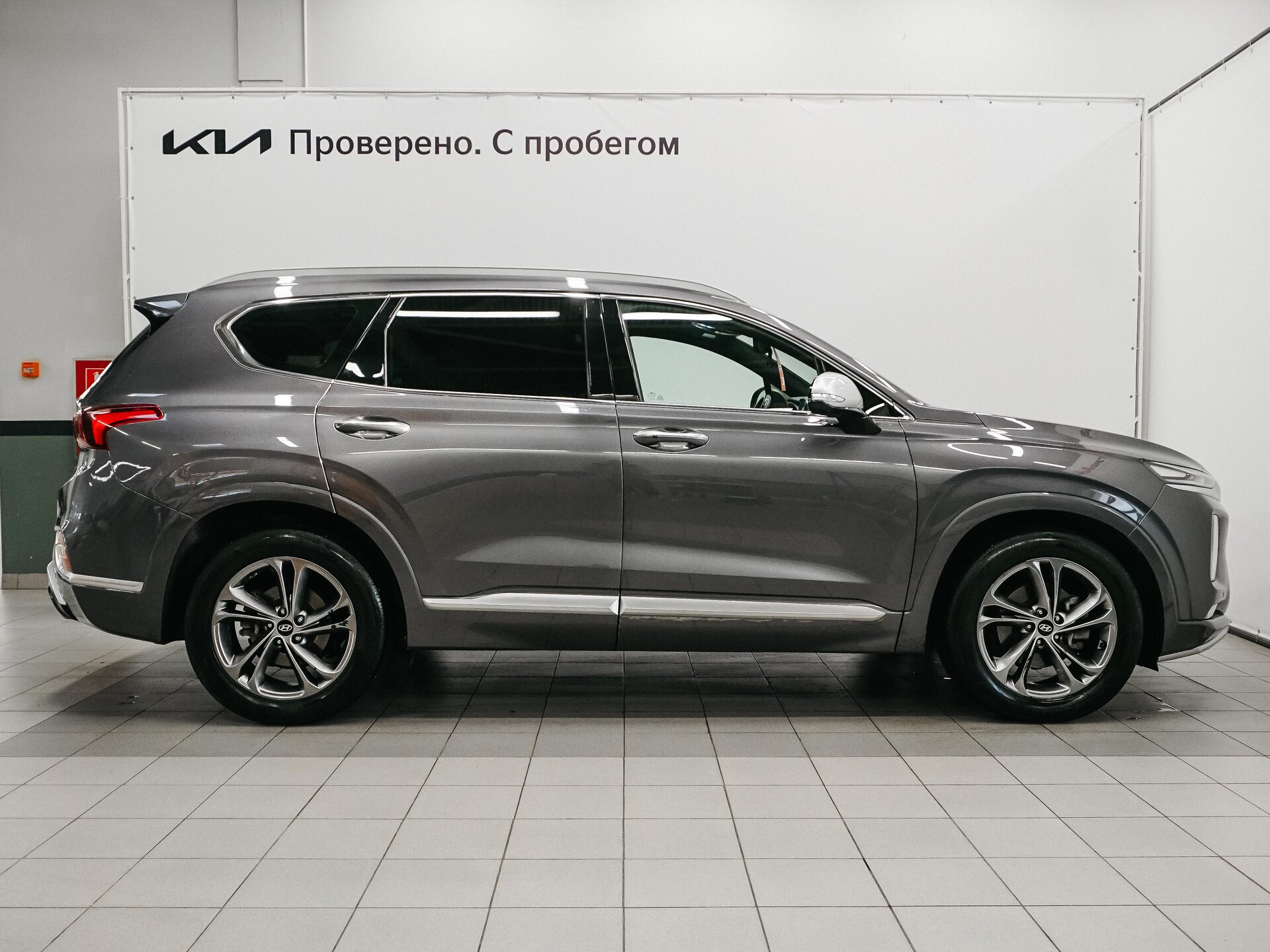 Hyundai Santa Fe 2018 6