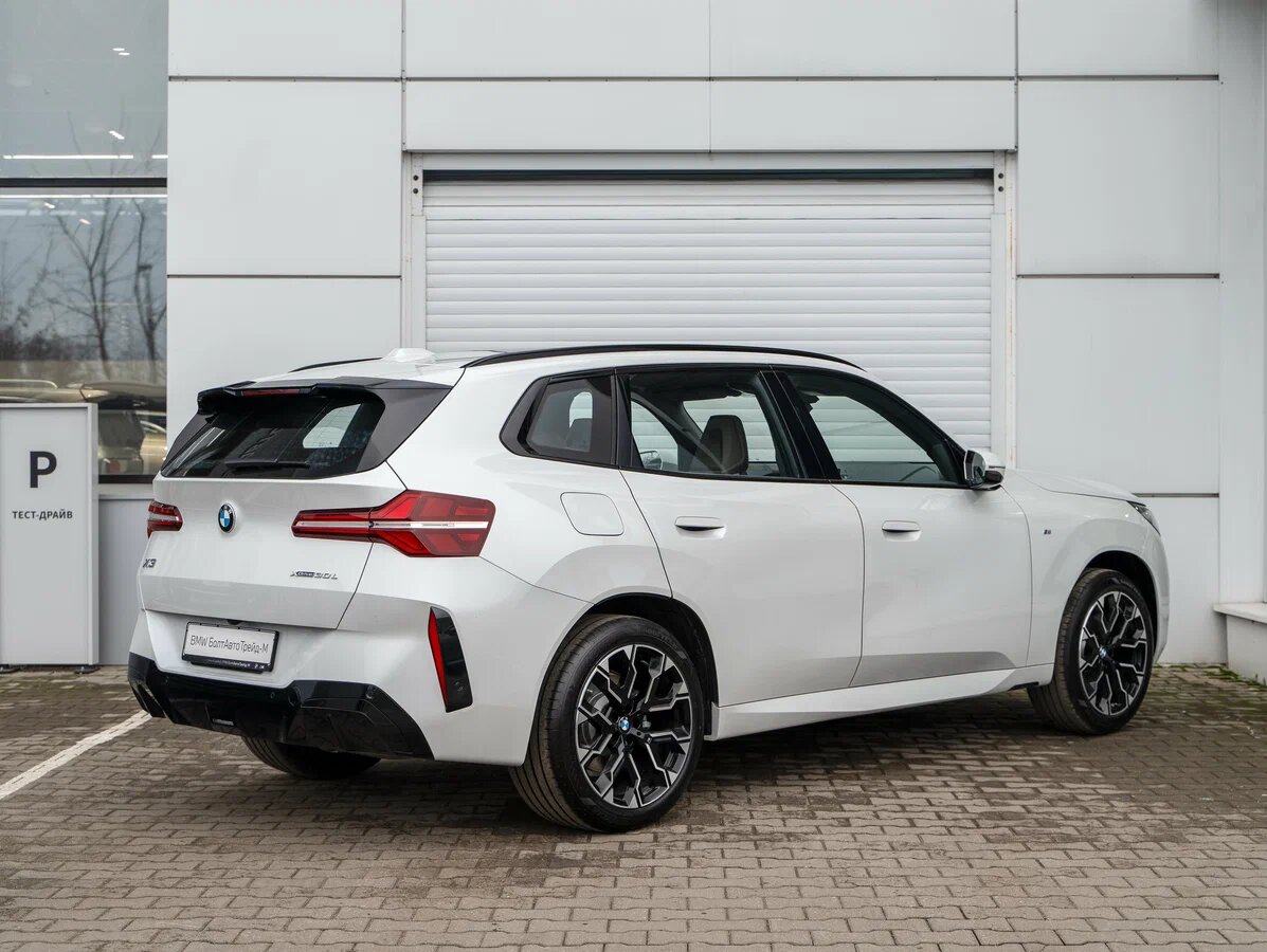 Автомобиль BMW X3 30L xDrive 2.0 AT (258 л.с.) 4WD - 7