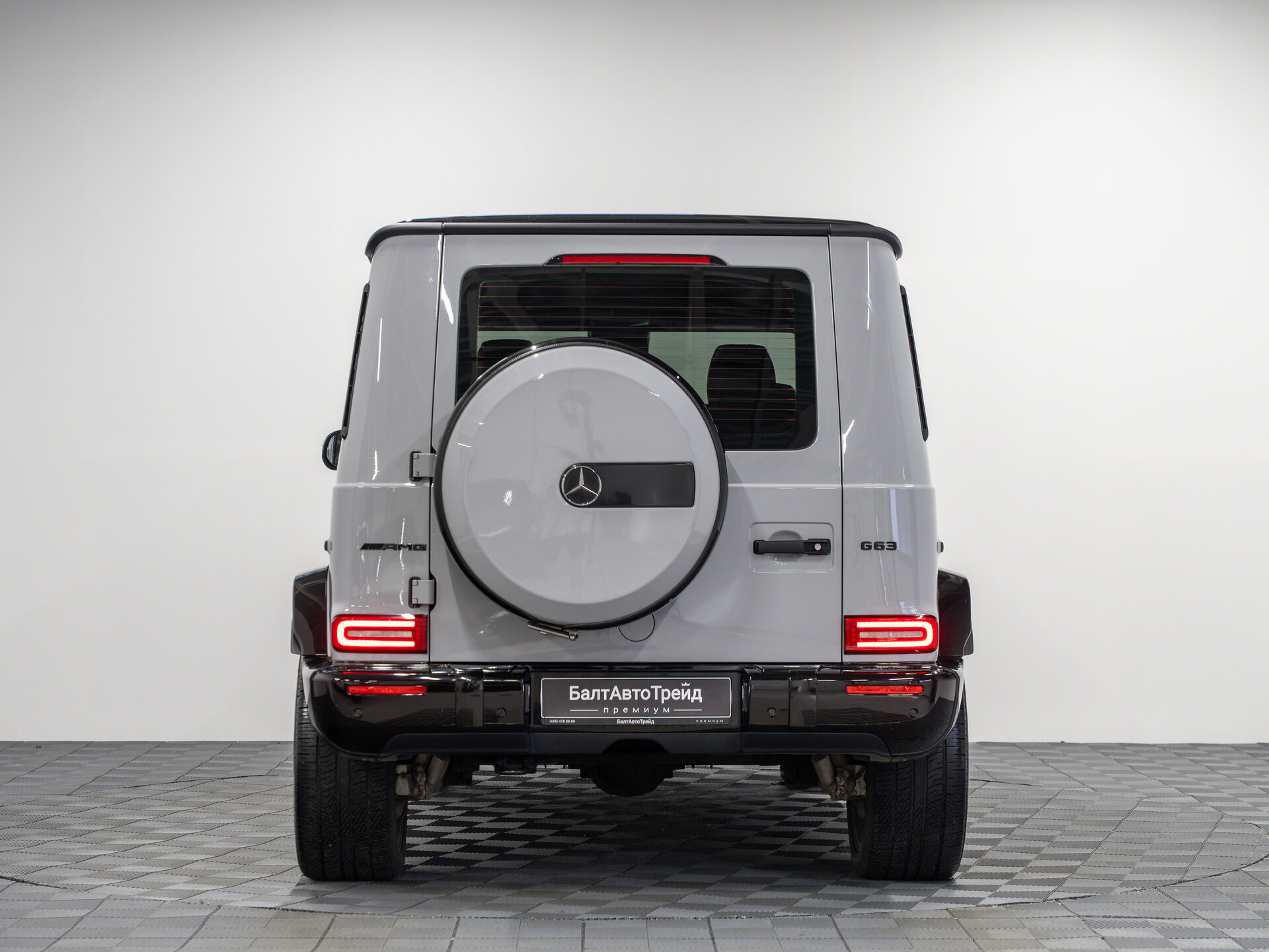 Автомобиль Mercedes-Benz G-Класс AMG 63 AMG 4.0 AT (585 л.с.) 4WD - 9