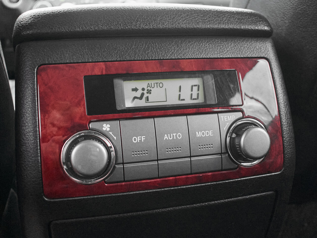 Купить Toyota Highlander 3.5 AT (273 л.с.) 4WD, 2012 в Екатеренбурге