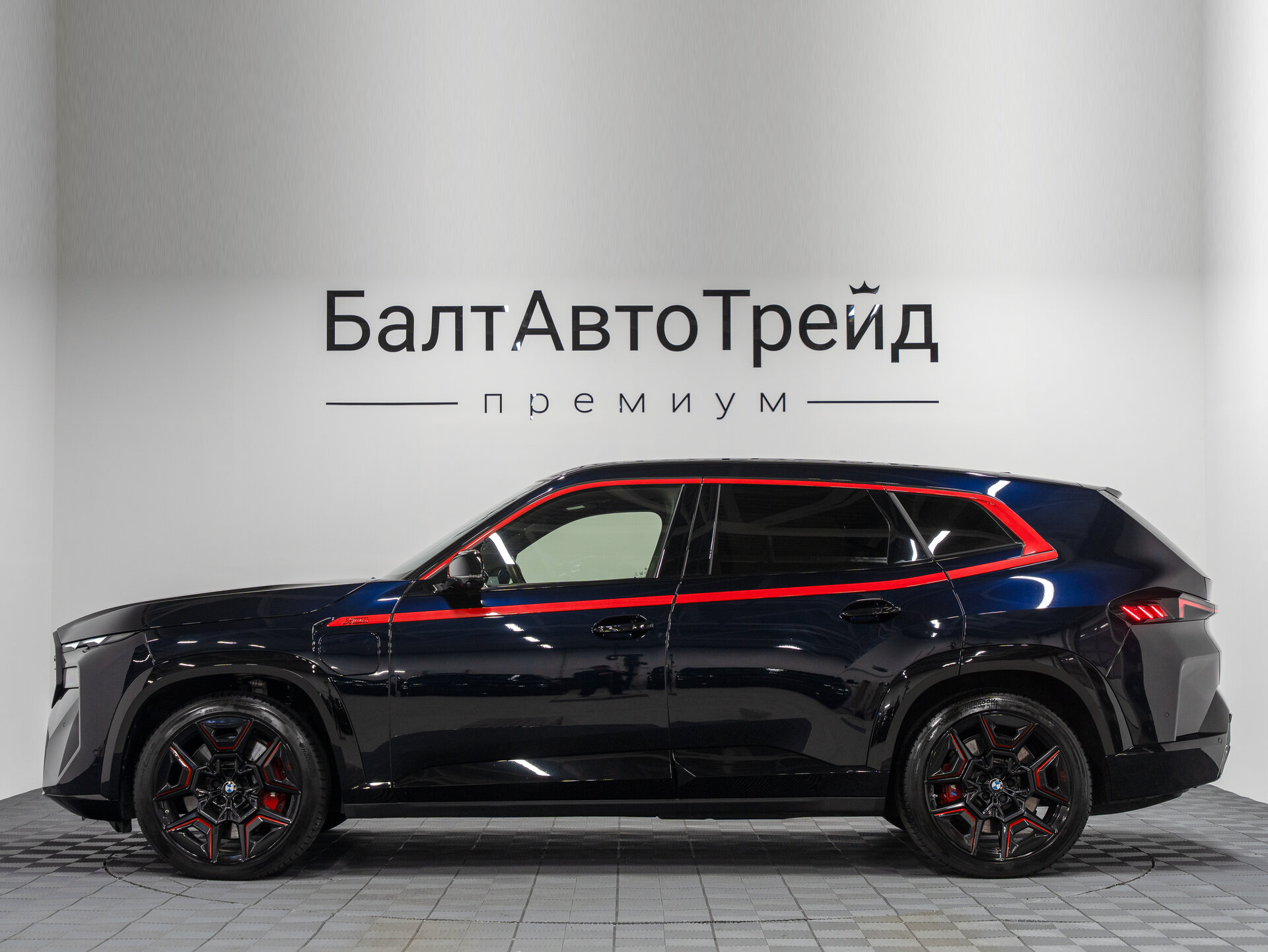 Автомобиль BMW XM Label 4.4hyb AT (748 л.с.) 4WD - 11