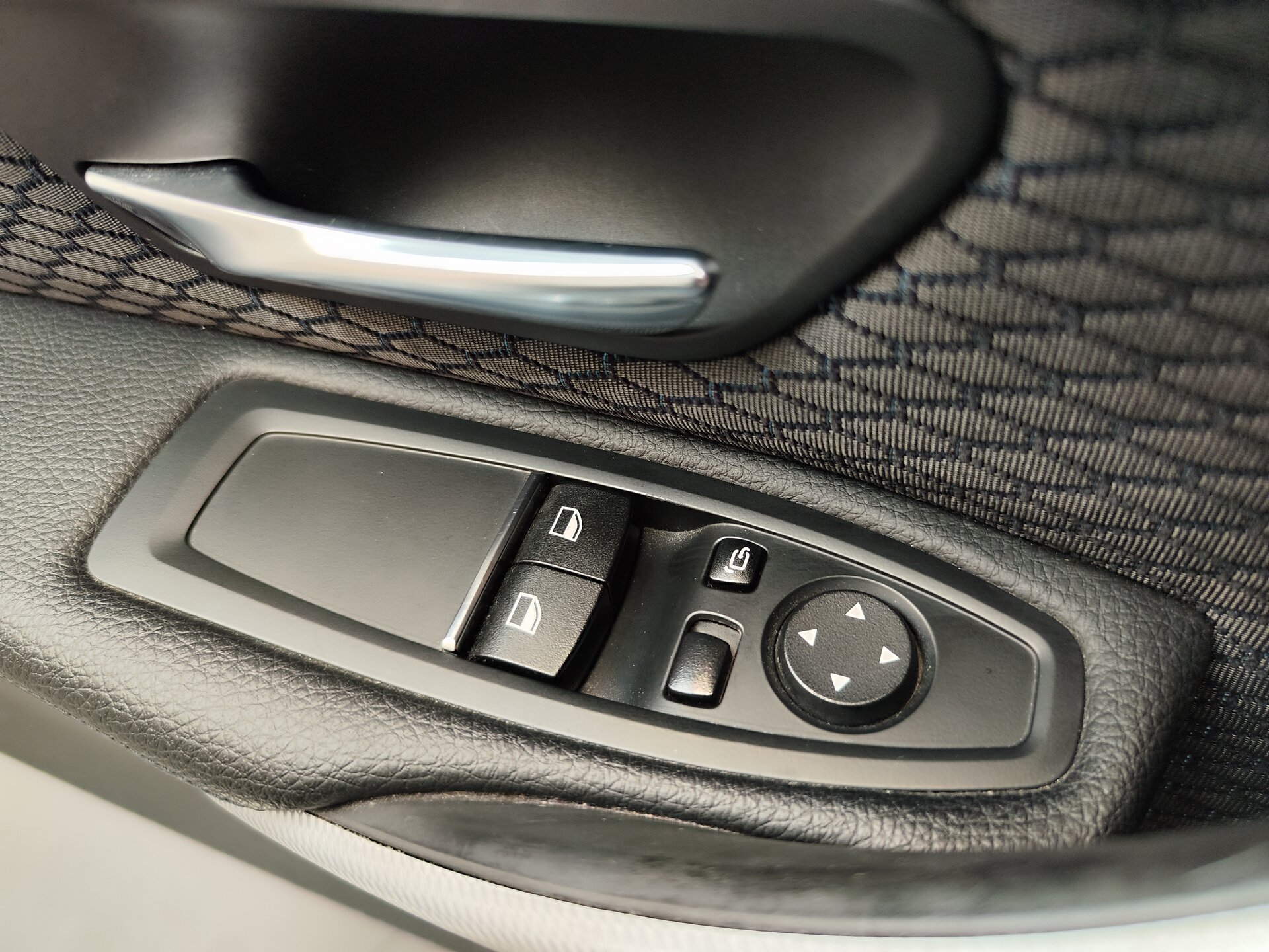 Автомобиль BMW 4 серии 420i xDrive 2.0 AT (184 л.с.) 4WD - 17