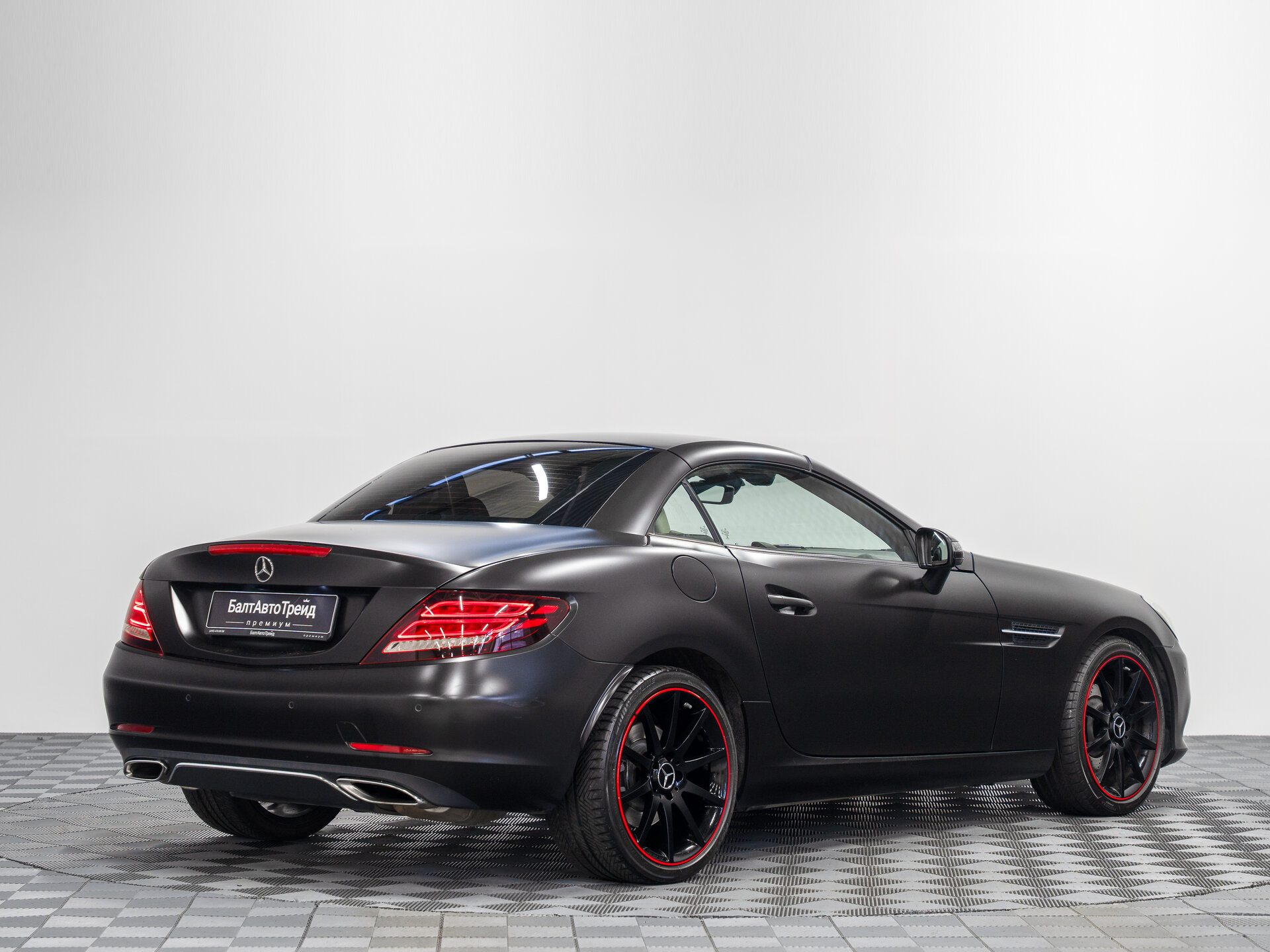 Автомобиль Mercedes-Benz SLC 200 2.0 AT (184 л.с.) - 10