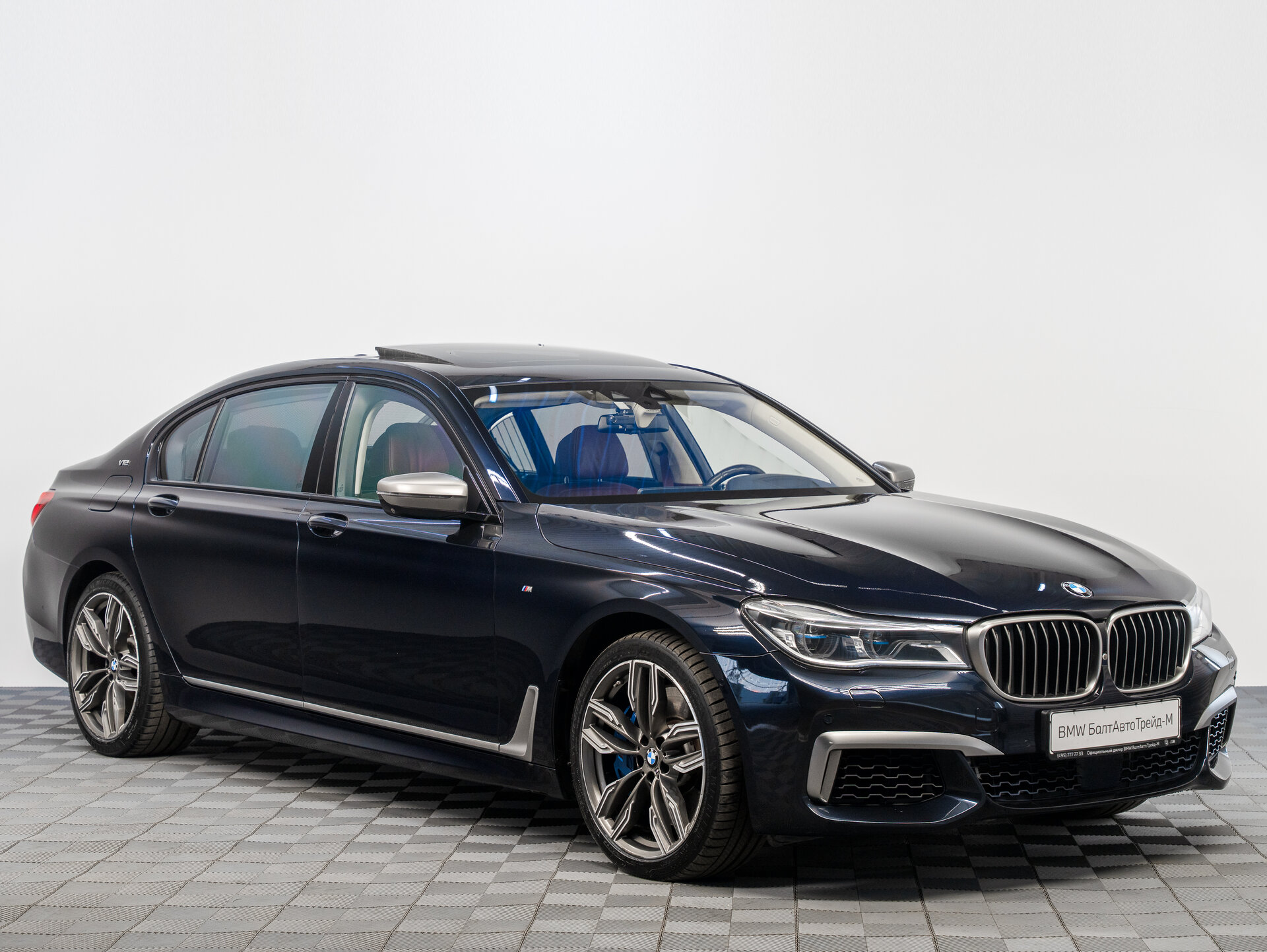 Автомобиль BMW 7 серии M760Li xDrive 6.6 AT (610 л.с.) 4WD - 3