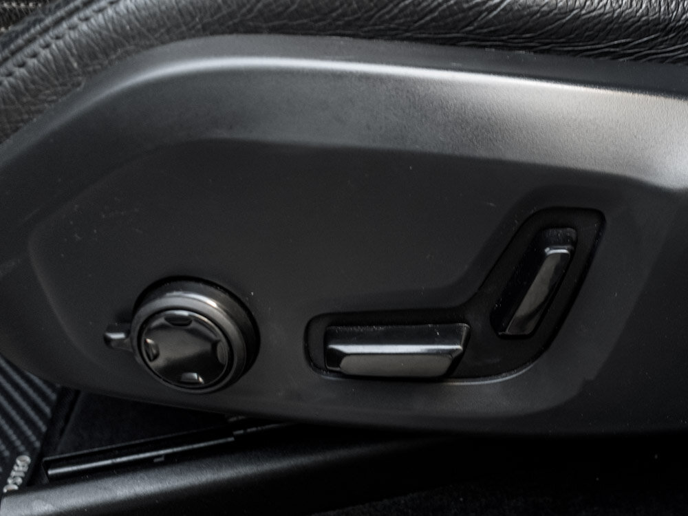 Купить Volvo XC60 2.0 AT (249 л.с.) 4WD, 2021 в Екатеренбурге