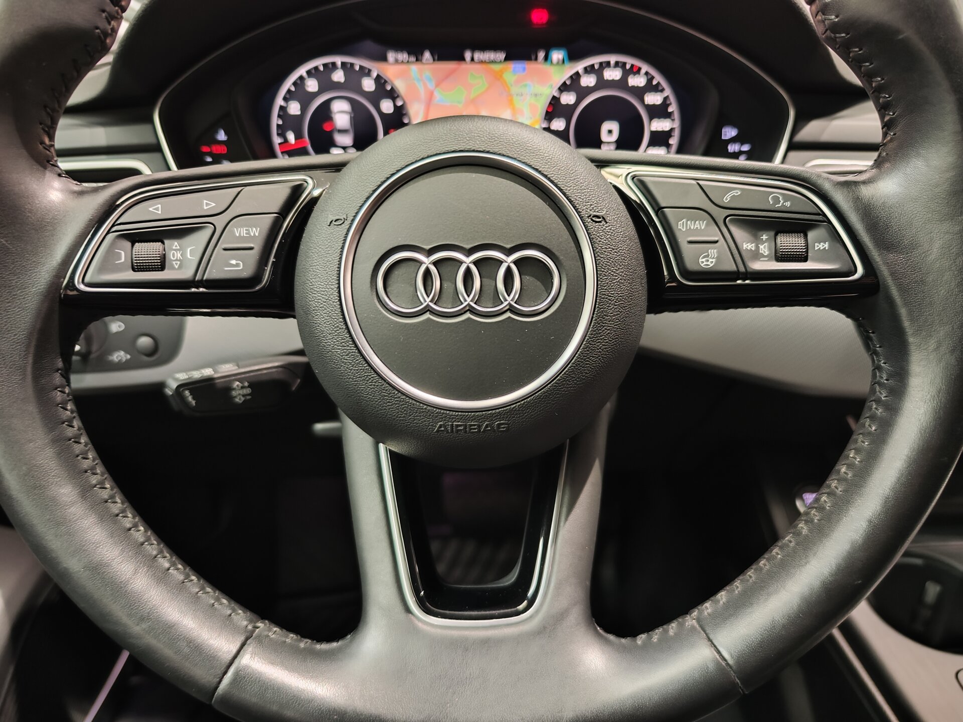 Автомобиль Audi A4 2.0 AMT (249 л.с.) 4WD - 17