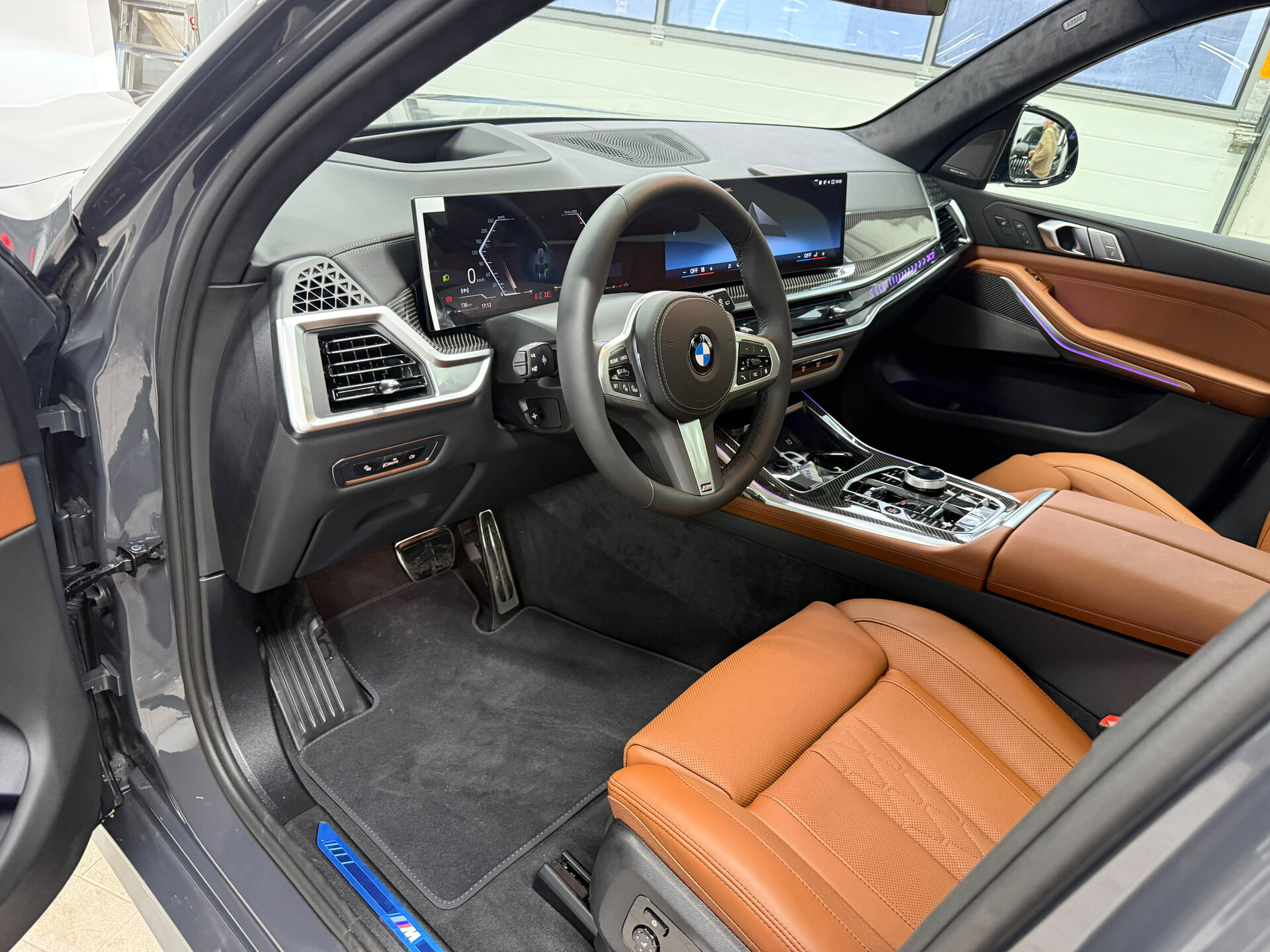 Автомобиль BMW X7 40d 3.0d AT (340 л.с.) 4WD - 5