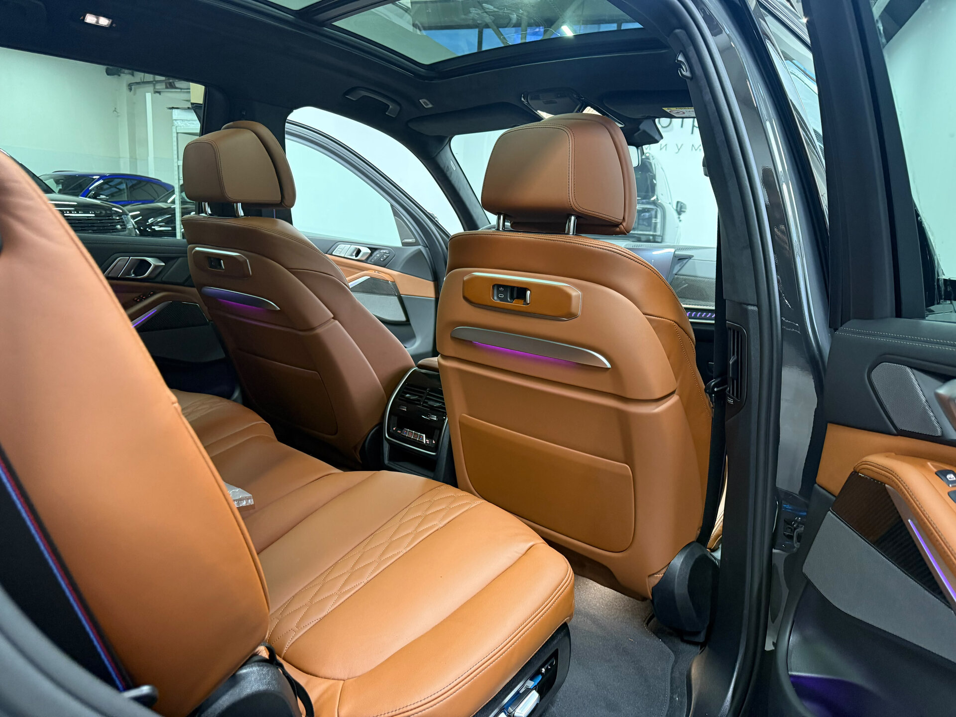 Автомобиль BMW X7 40d 3.0d AT (340 л.с.) 4WD - 12