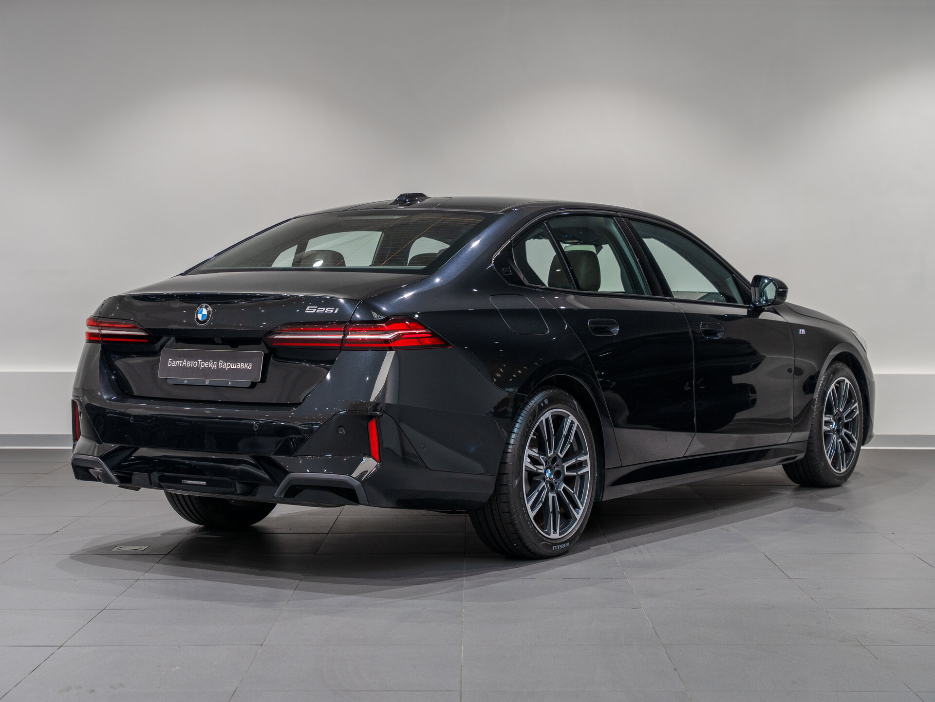 Автомобиль BMW 5 серии 520i 2.0 AT (190 л.с.) - 5