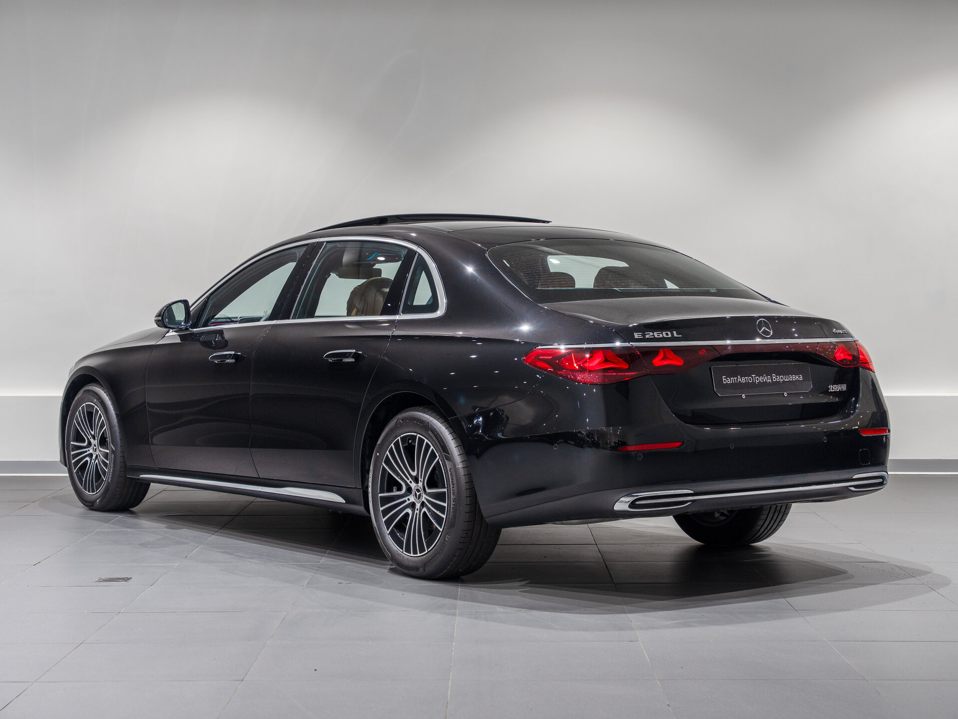Автомобиль Mercedes-Benz E-Класс 260 L 2.0 AT (204 л.с.) 4WD - 7