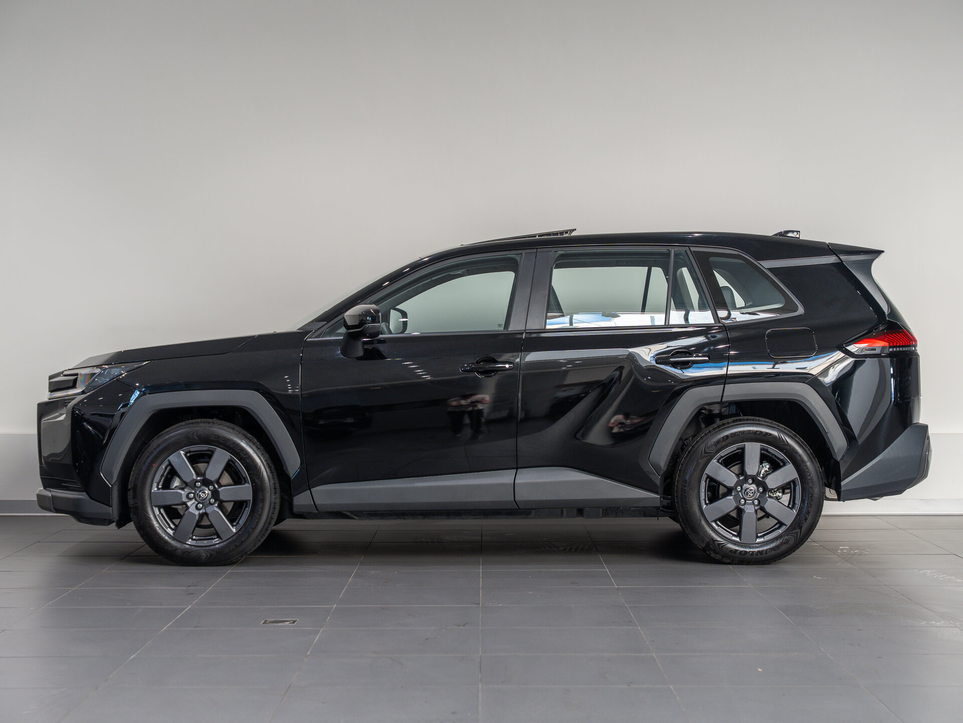 Автомобиль Toyota RAV4 2.0 CVT (171 л.с.) 4WD - 8