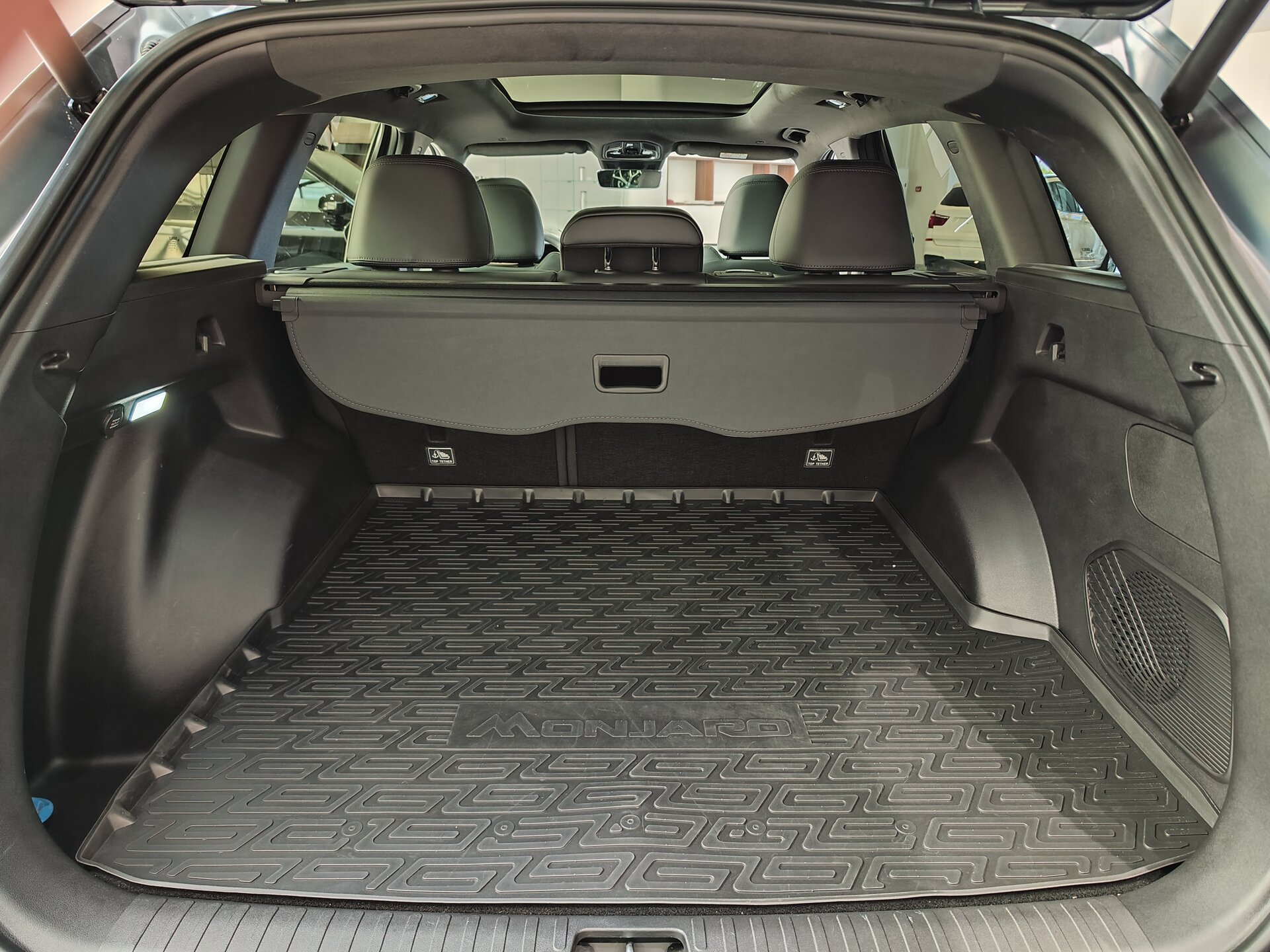 Автомобиль Geely Monjaro 2.0 AT (238 л.с.) 4WD - 11