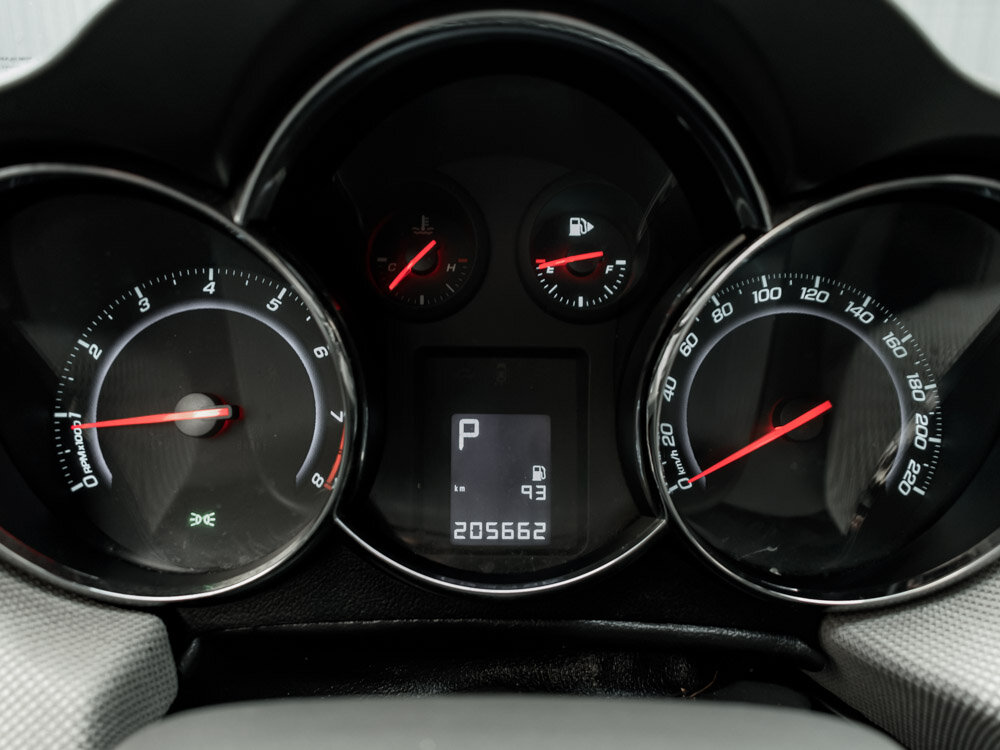 Купить Chevrolet Cruze 1.6 AT (113 л.с.), 2009 в Екатеренбурге