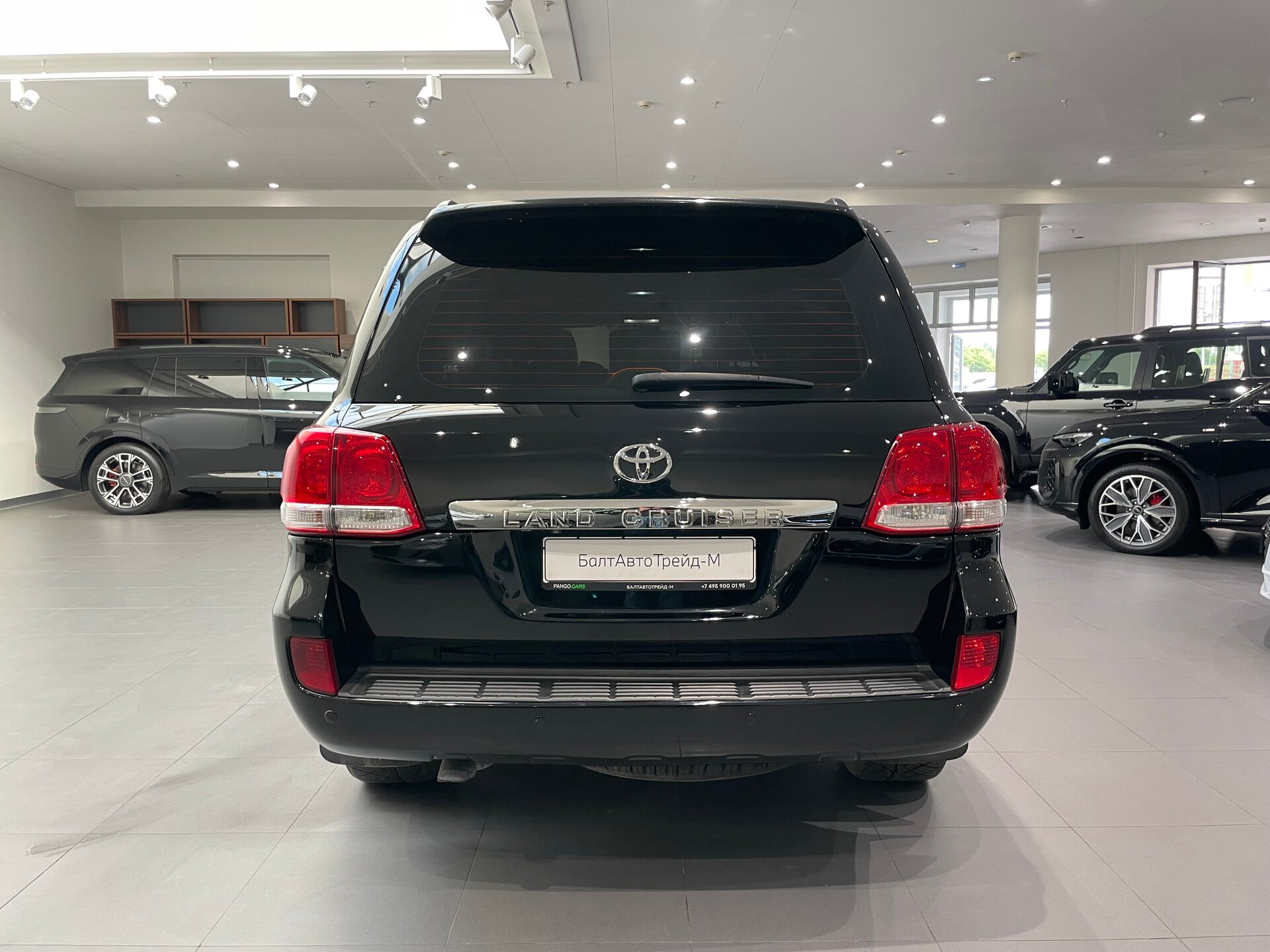 Автомобиль Toyota Land Cruiser 4.5d AT (235 л.с.) 4WD - 5