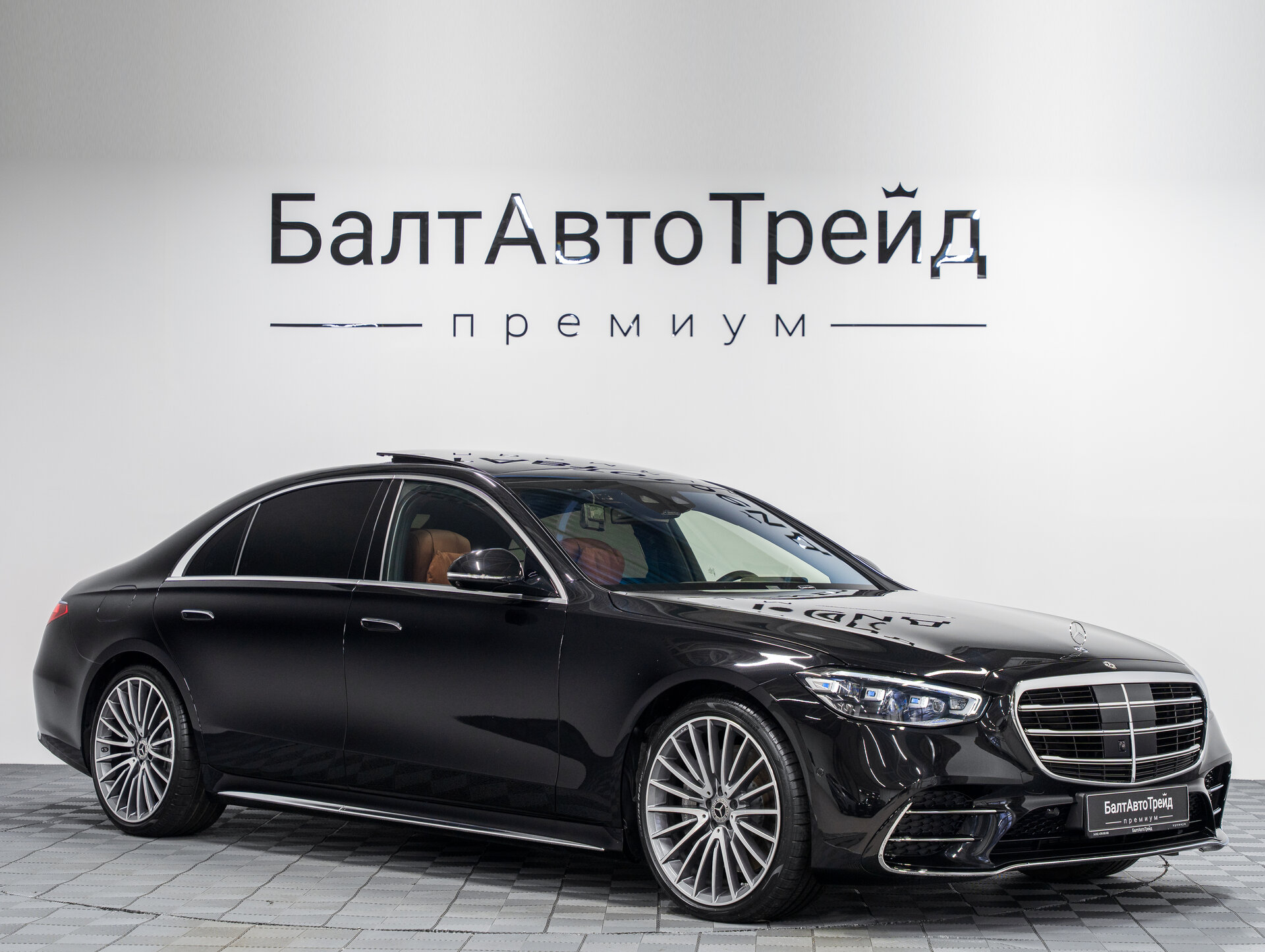 Автомобиль Mercedes-Benz S-Класс 500 Long 4MATIC 3.0 AT (435 л.с.) 4WD - 5