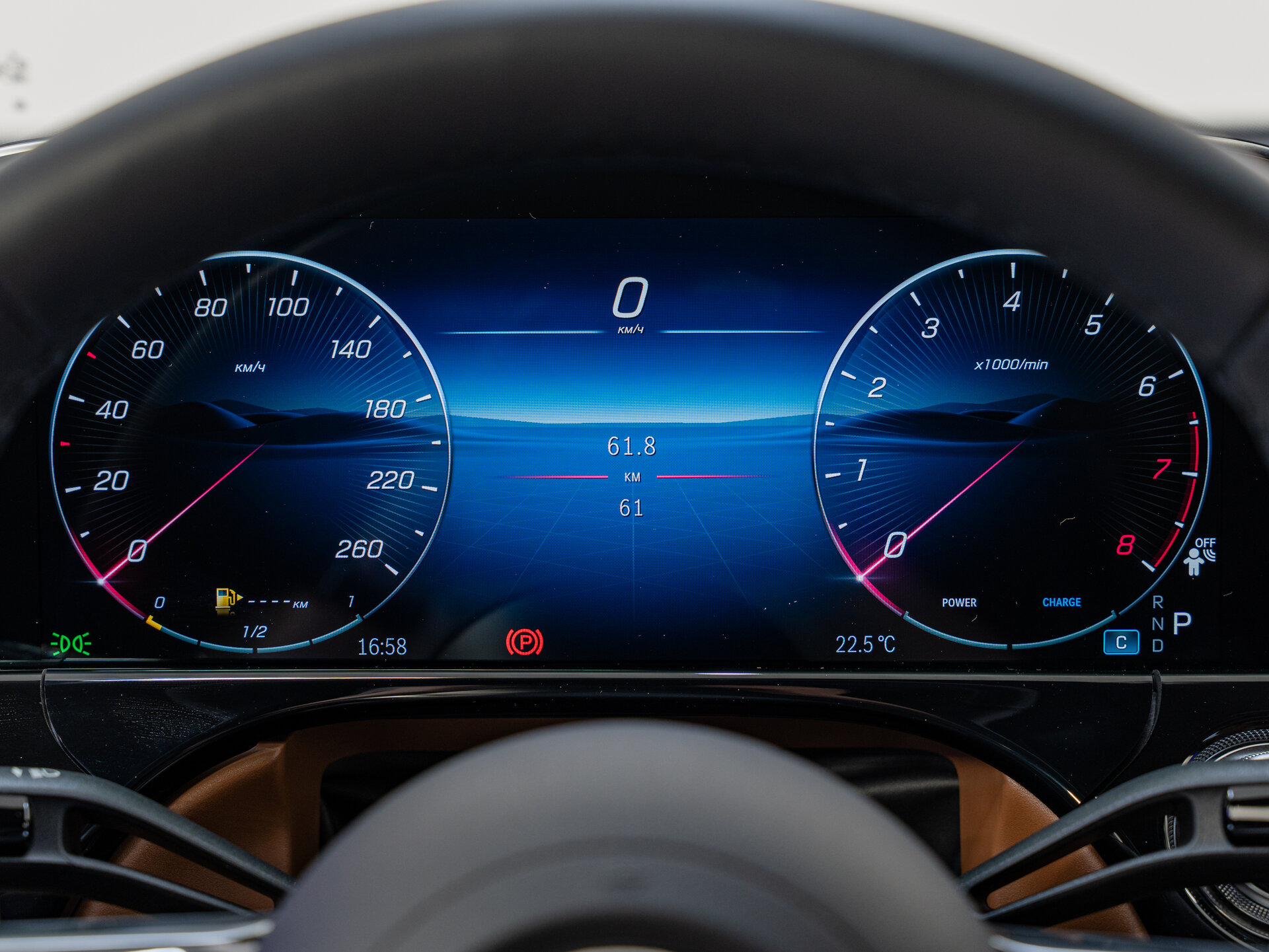 Автомобиль Mercedes-Benz E-Класс 300 2.0 AT (258 л.с.) 4WD - 14
