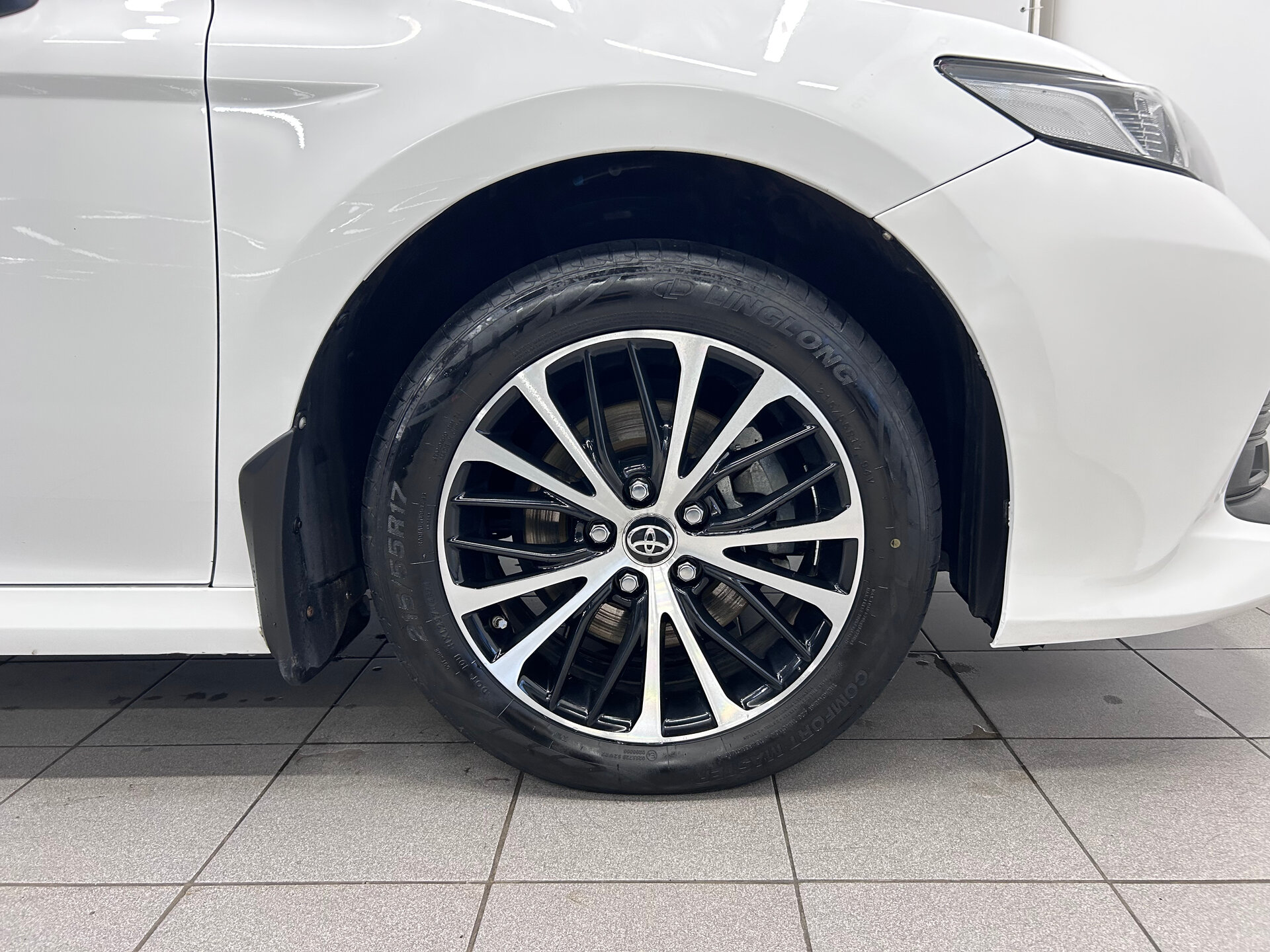 Toyota Camry 2018 28